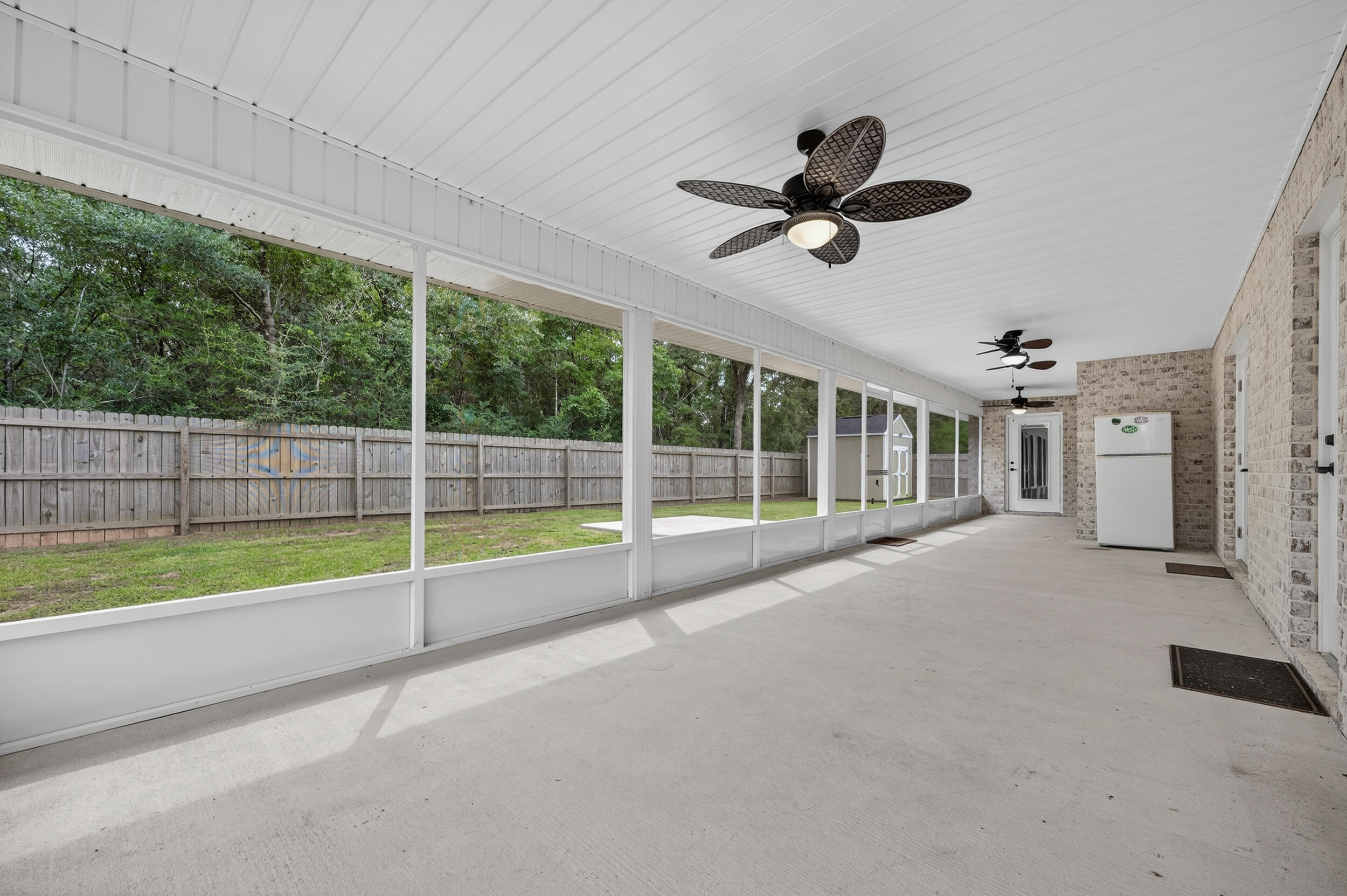 PLANTATION WOODS - Residential