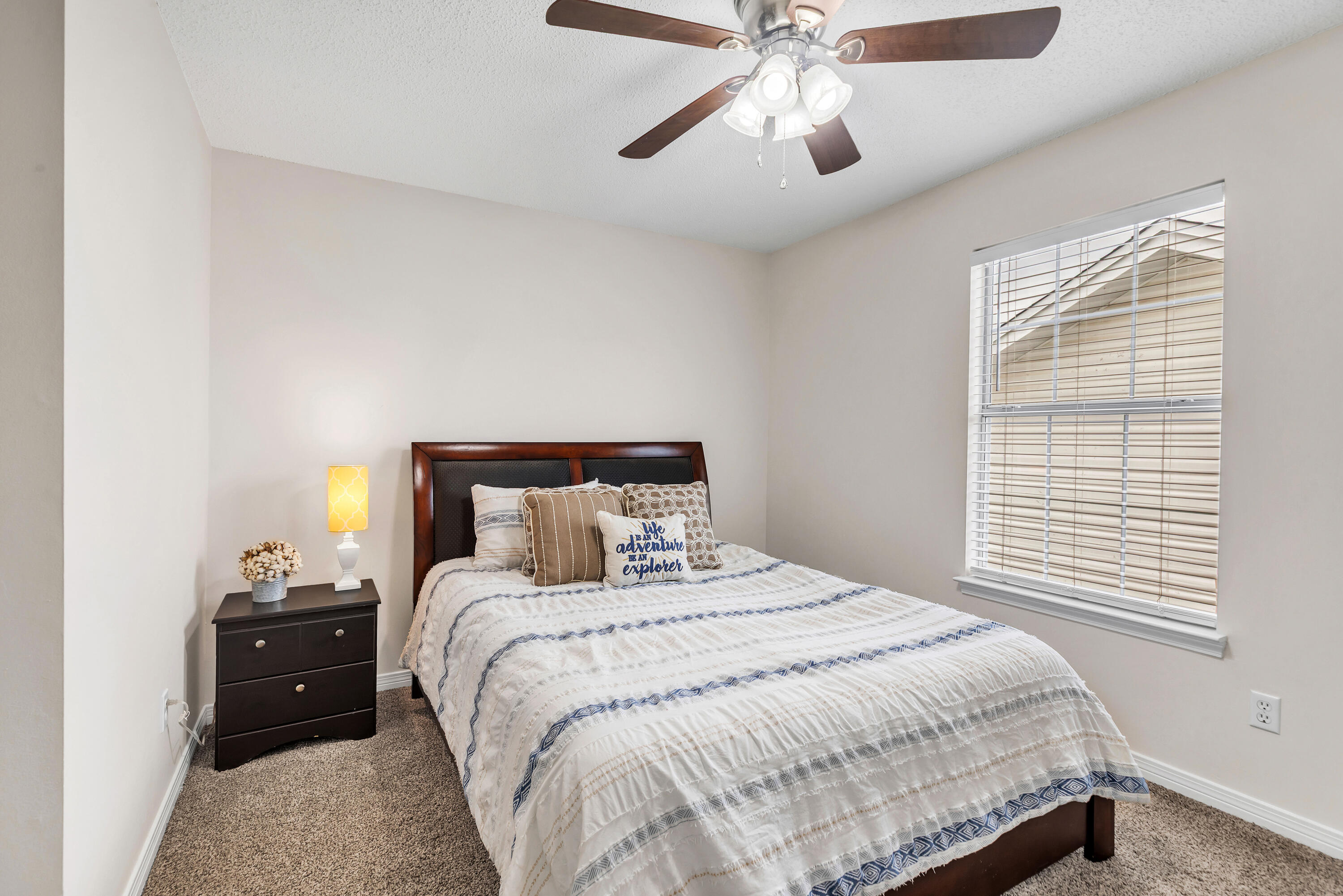 ROANOKE VILLAGE S/D - Residential