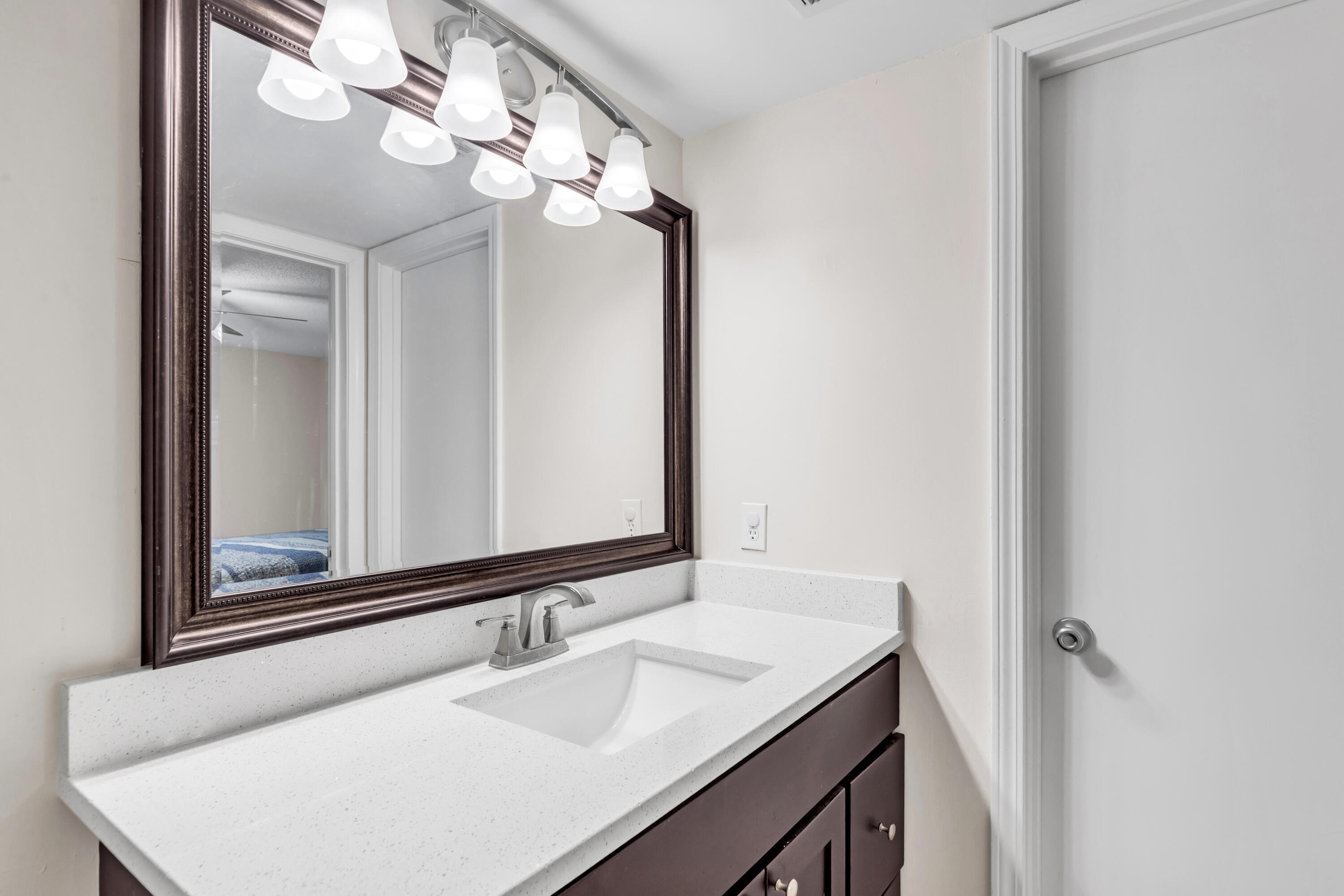 ROANOKE VILLAGE S/D - Residential