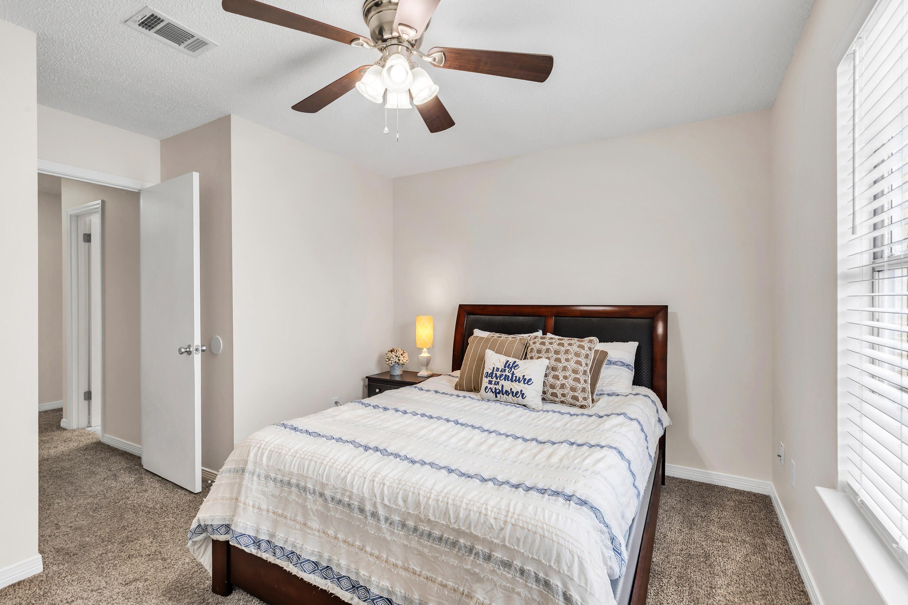 ROANOKE VILLAGE S/D - Residential