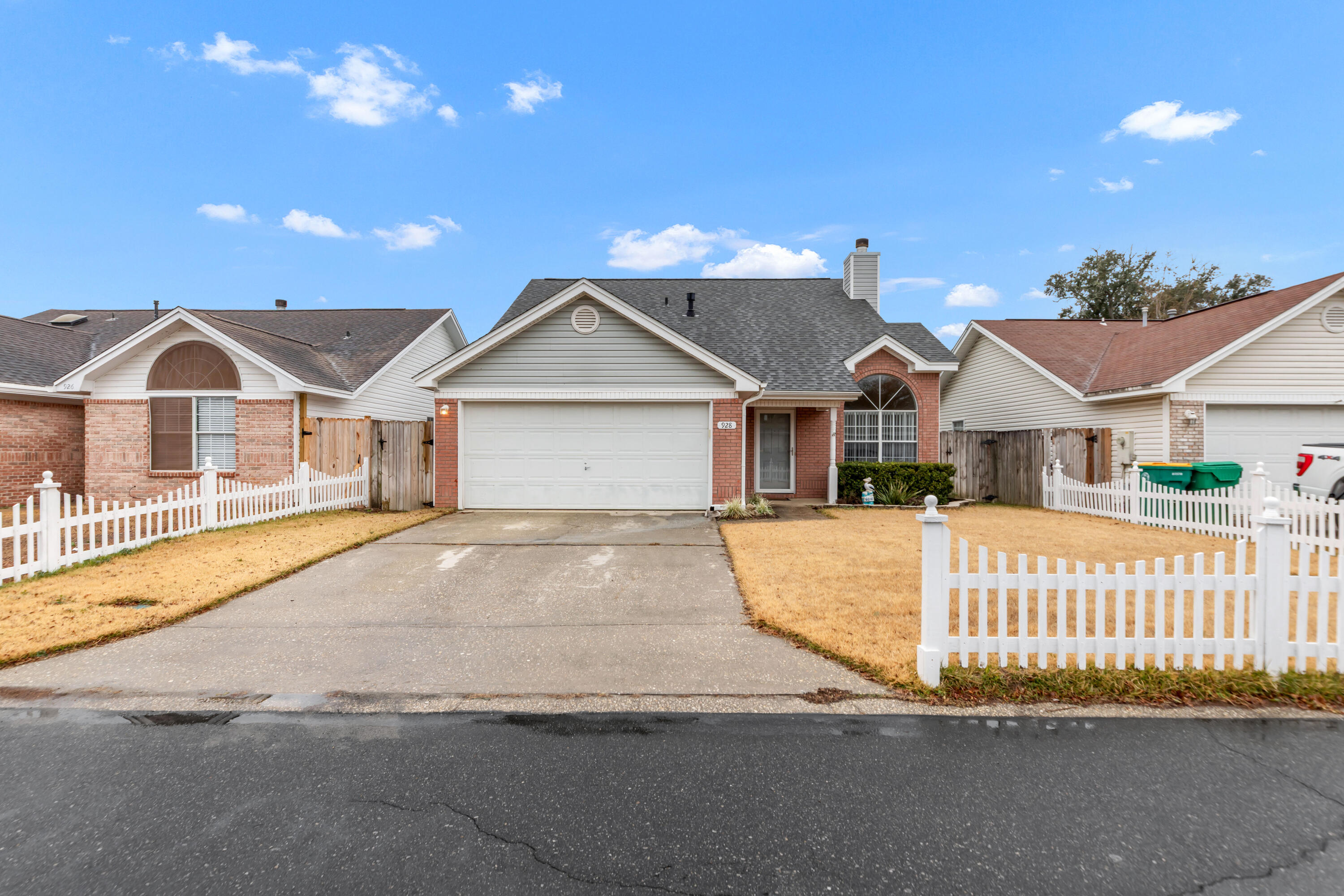 ROANOKE VILLAGE S/D - Residential