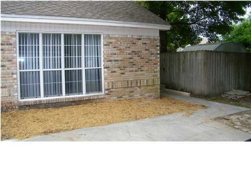 Fabulous, spacious end unit townhouse!! Side entrance into living room, laminate wood flooring through living and dining area. Tile floors in kitchen and baths. Open floor plan for living, dining and kitchen areas; master bedroom on first floor. Nice size fenced side and back yard with trees and additional storage shed!! Cat allowed with non-ref pet fee. Available for move-in 8/9/18.