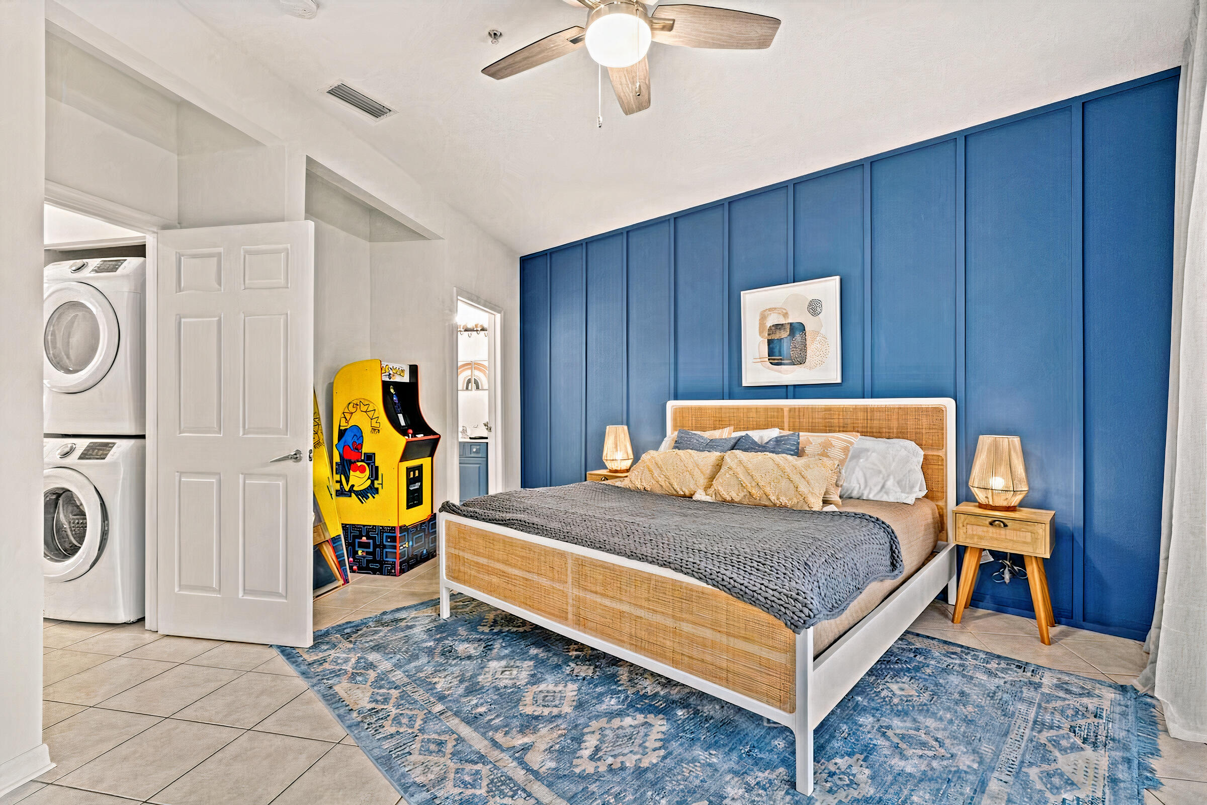 BEACH POINTE T/H - Residential