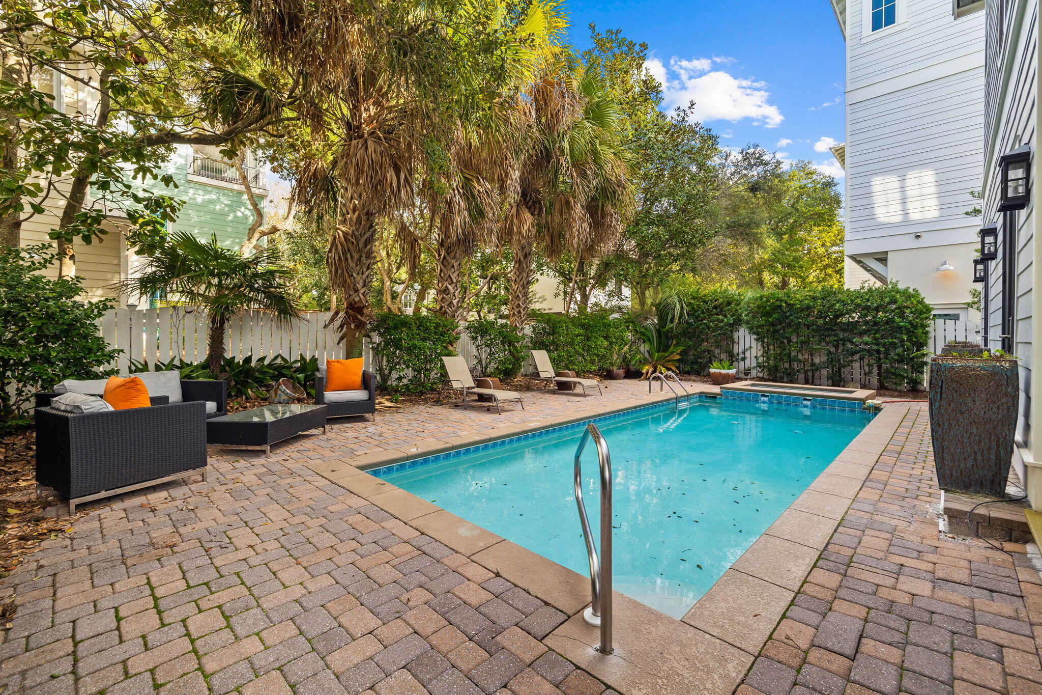 SEAGROVE 1ST ADDN - Residential