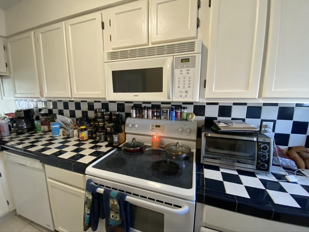 LEGION VILLAGE T/H - Residential