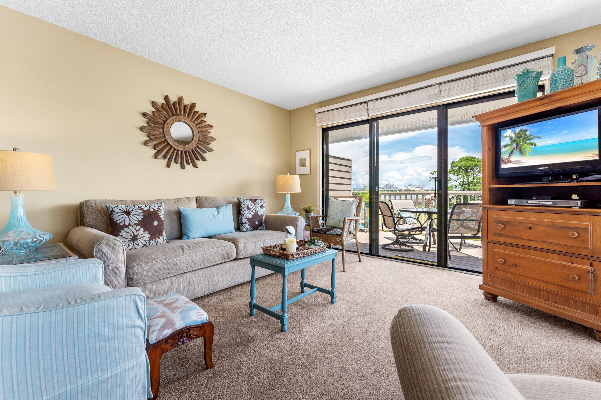 HARBOUR POINT CONDO - Residential