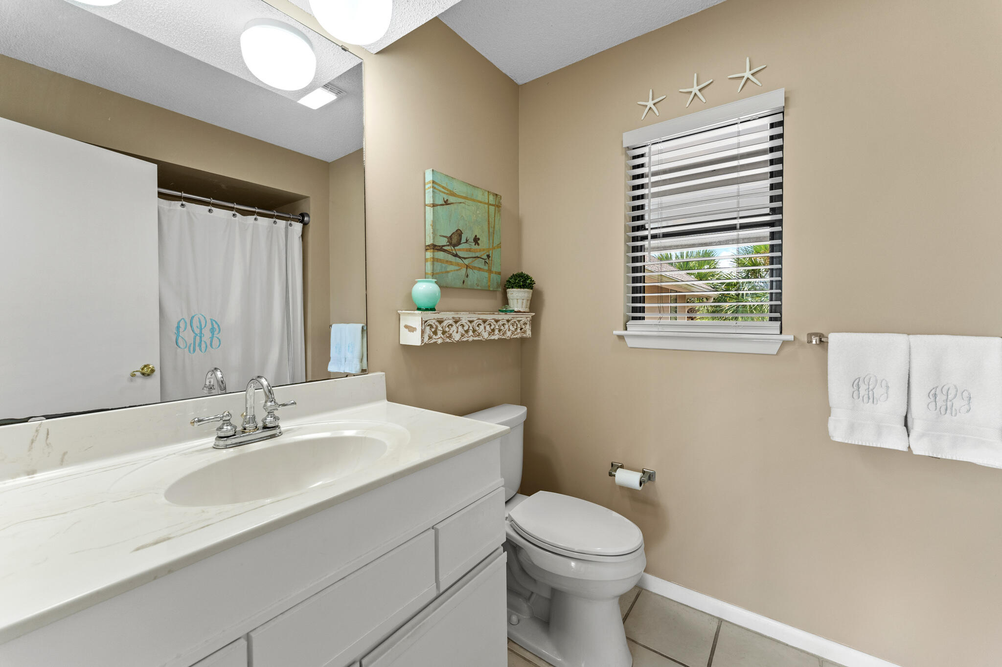 HARBOUR POINT CONDO - Residential