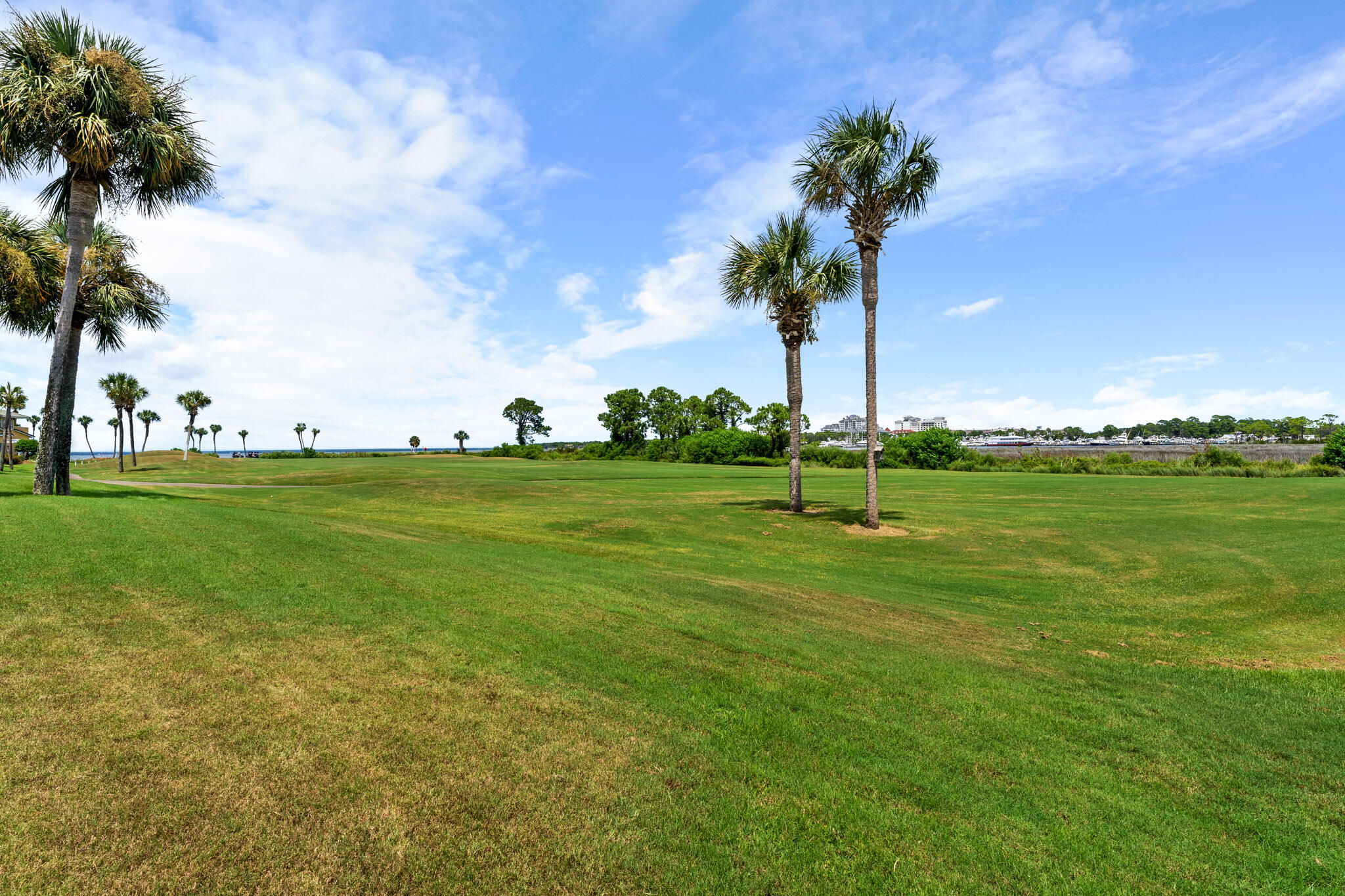 HARBOUR POINT CONDO - Residential