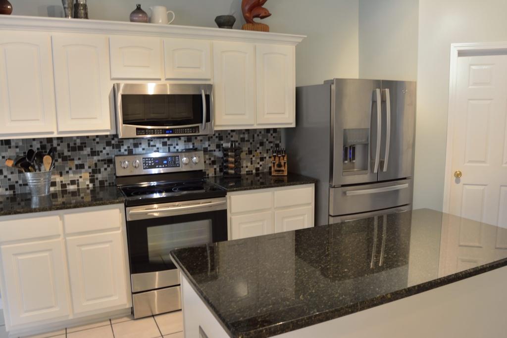 HOLLEY BY THE SEA - Residential