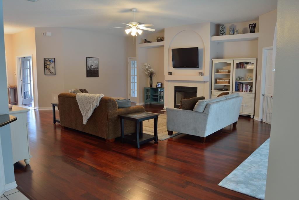 HOLLEY BY THE SEA - Residential