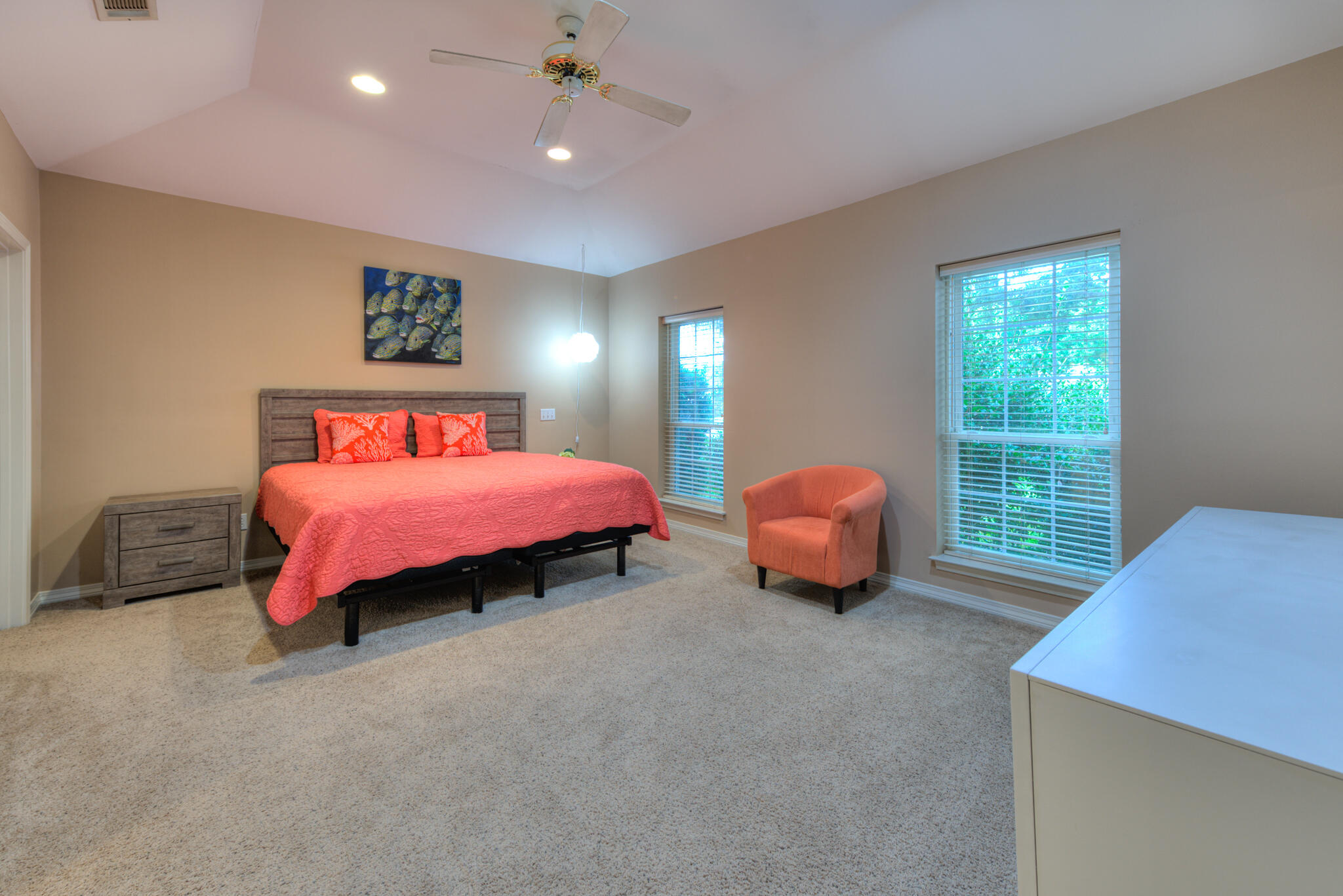 EMERALD BREEZE ESTATES - Residential