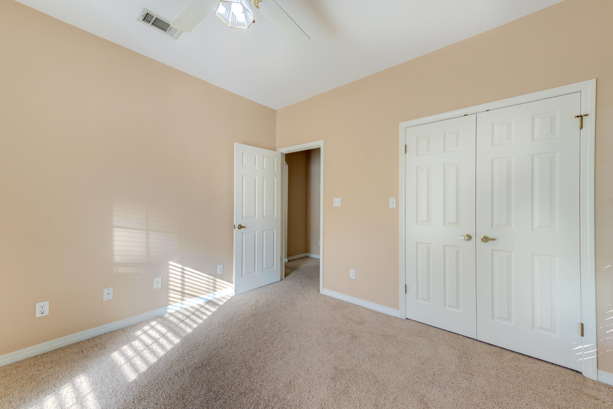 EMERALD BREEZE ESTATES - Residential