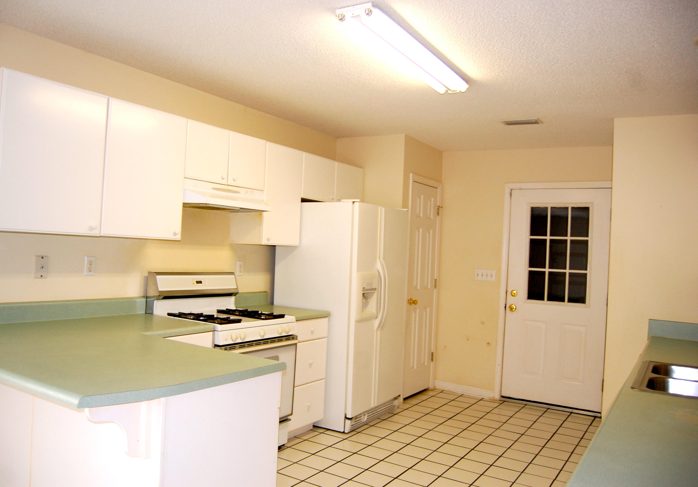 AZALEA GARDENS - Residential