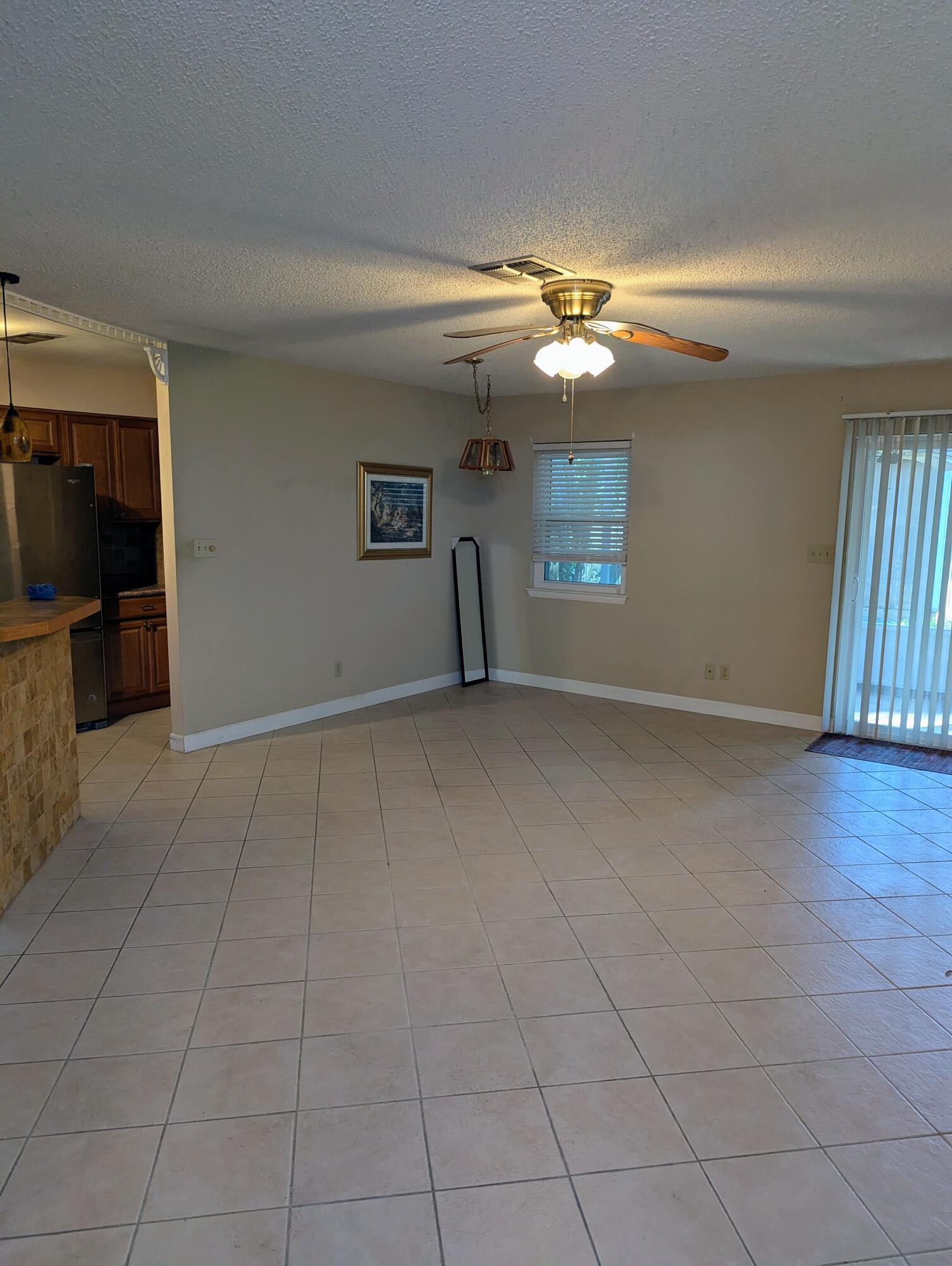 WOODHAM MANOR 4TH ADDN - Residential