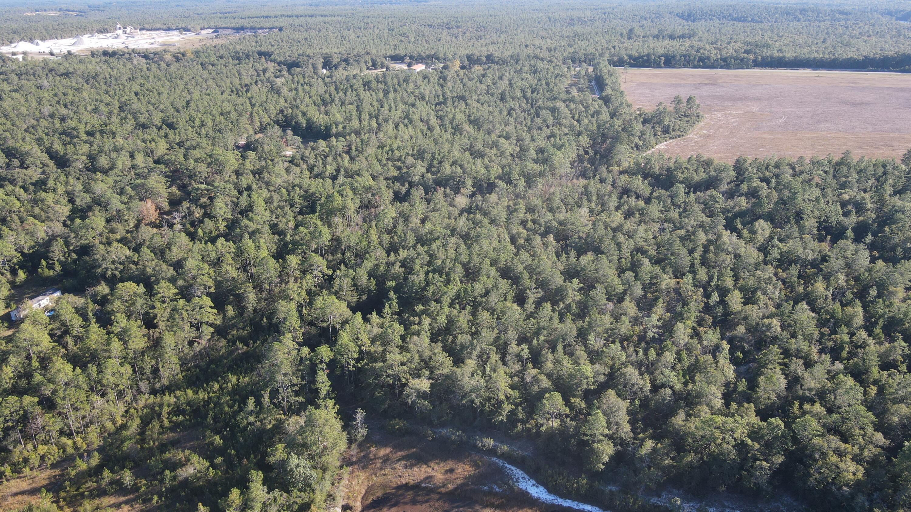 NO RECORDED SUBDIVISION - Land