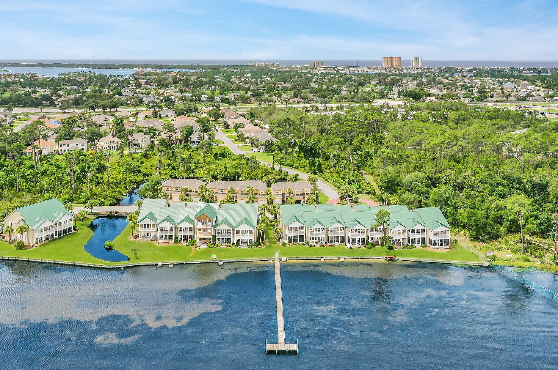 PELICAN BAY - Residential