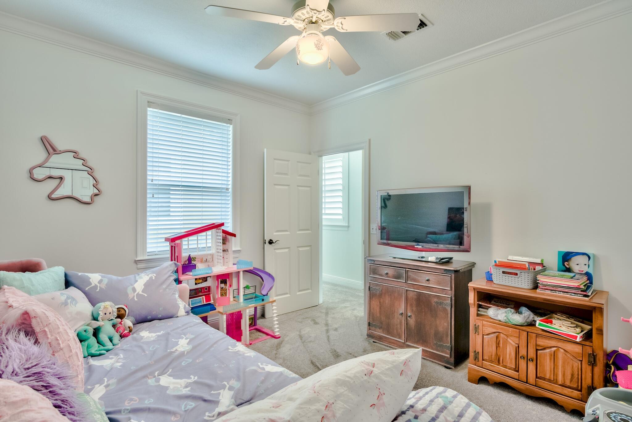 PELICAN BAY - Residential