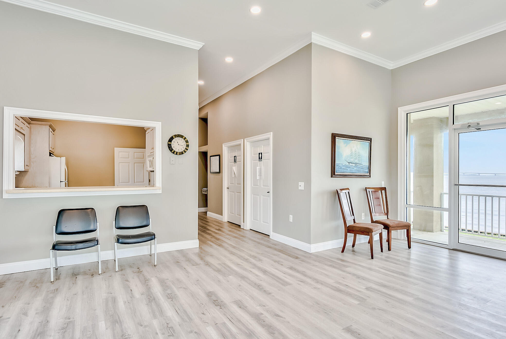 PELICAN BAY - Residential