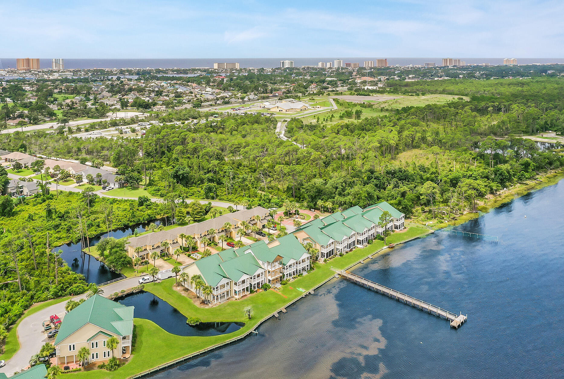 PELICAN BAY - Residential