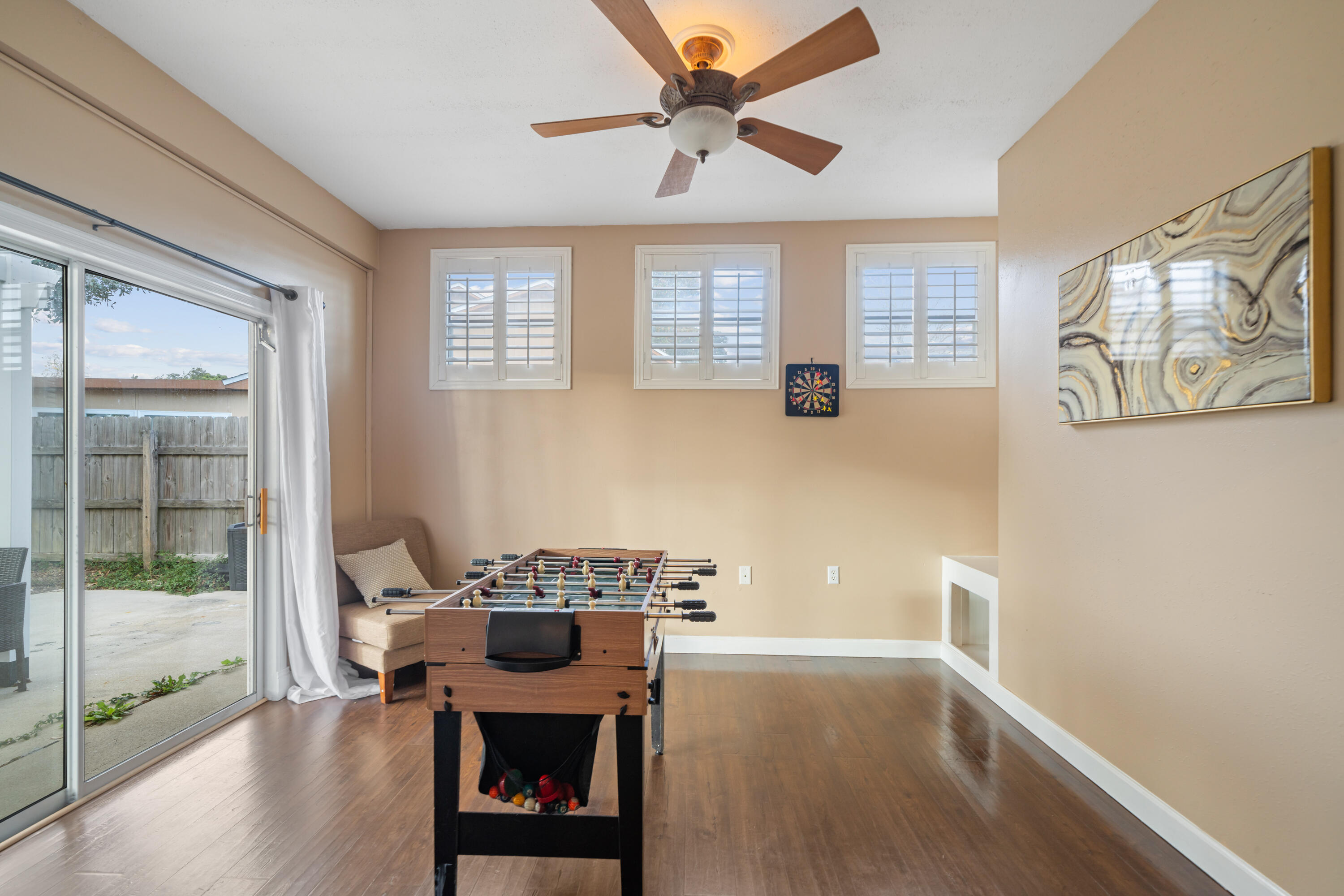 TIMBERLAKE ESTATES - Residential