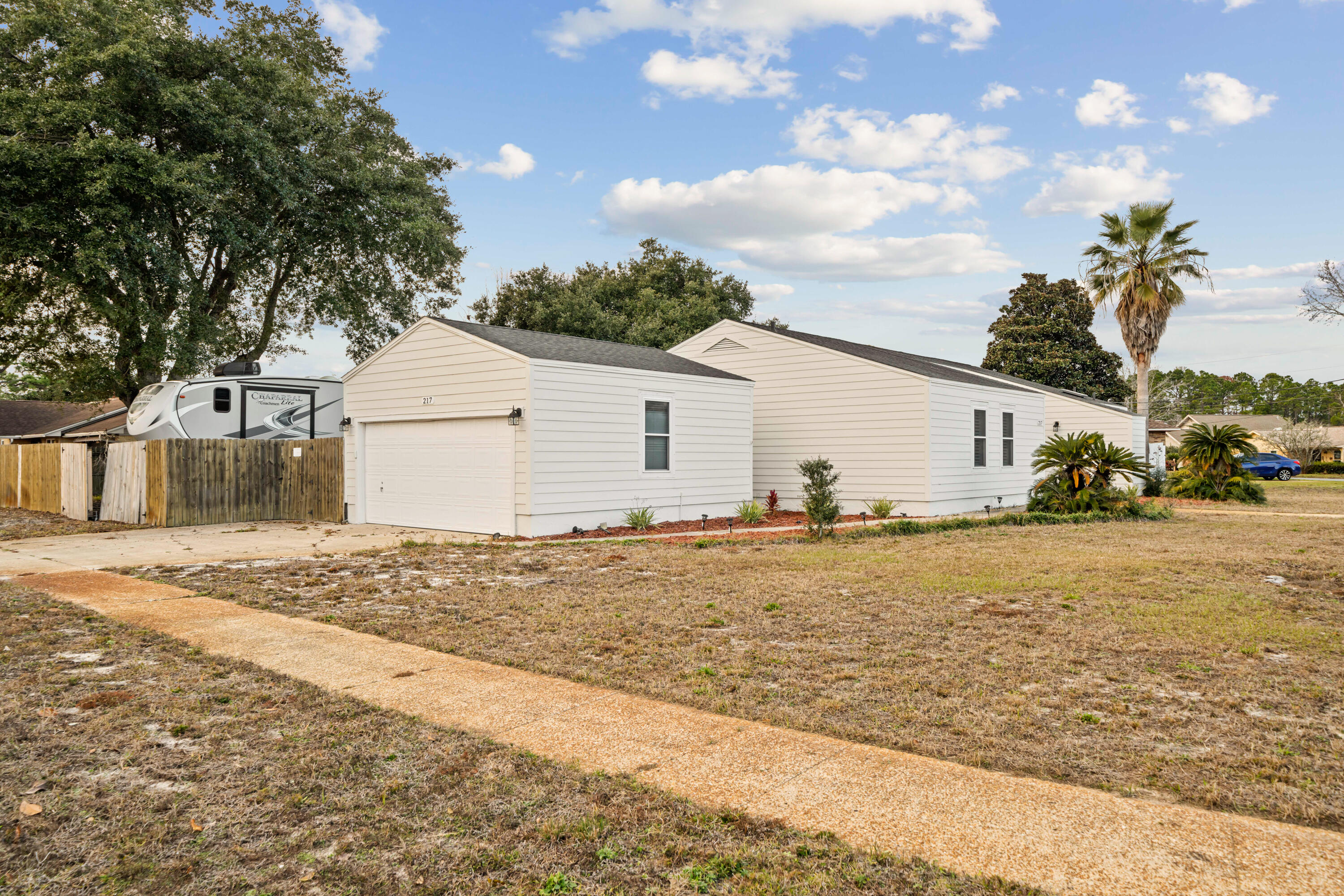 TIMBERLAKE ESTATES - Residential