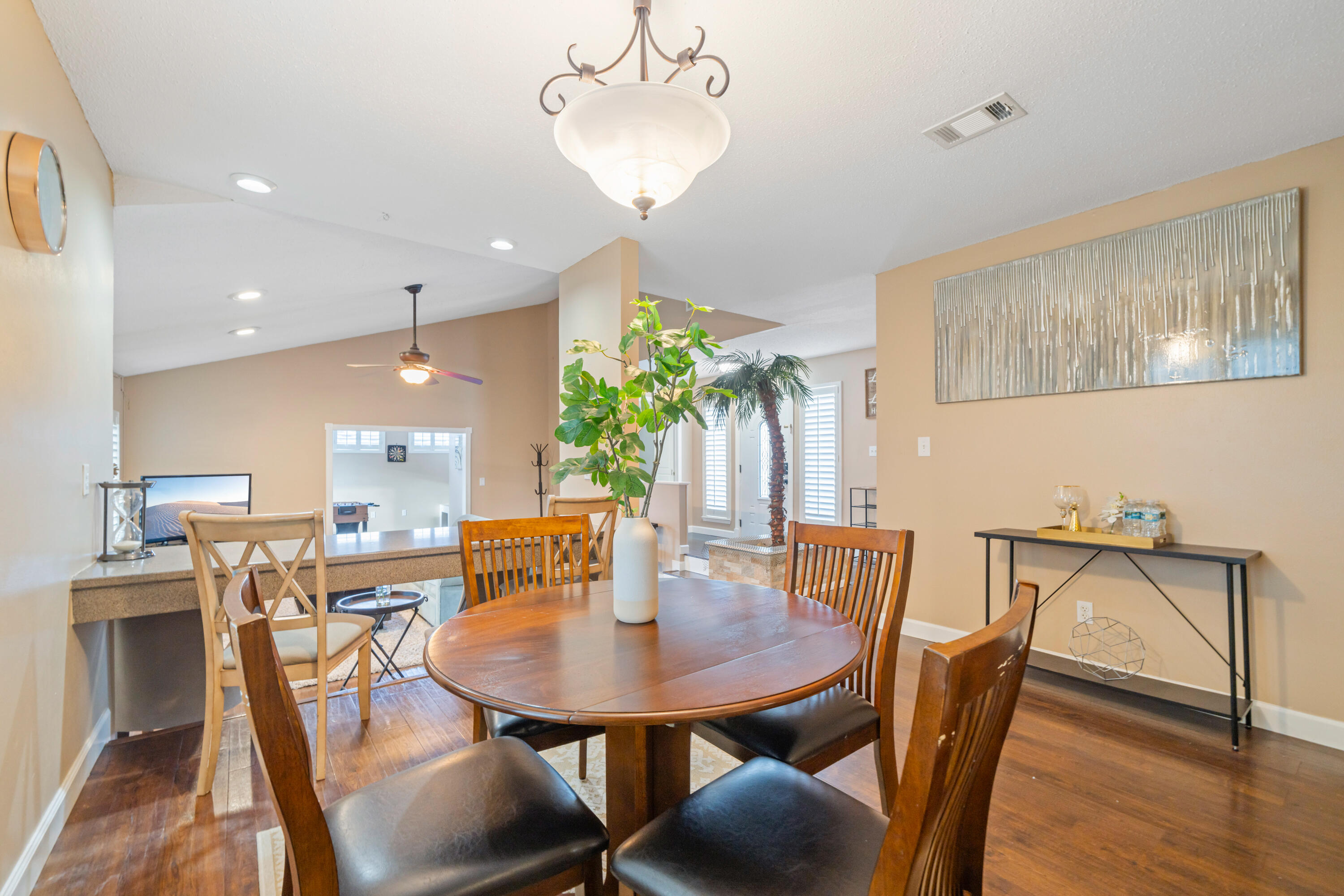 TIMBERLAKE ESTATES - Residential