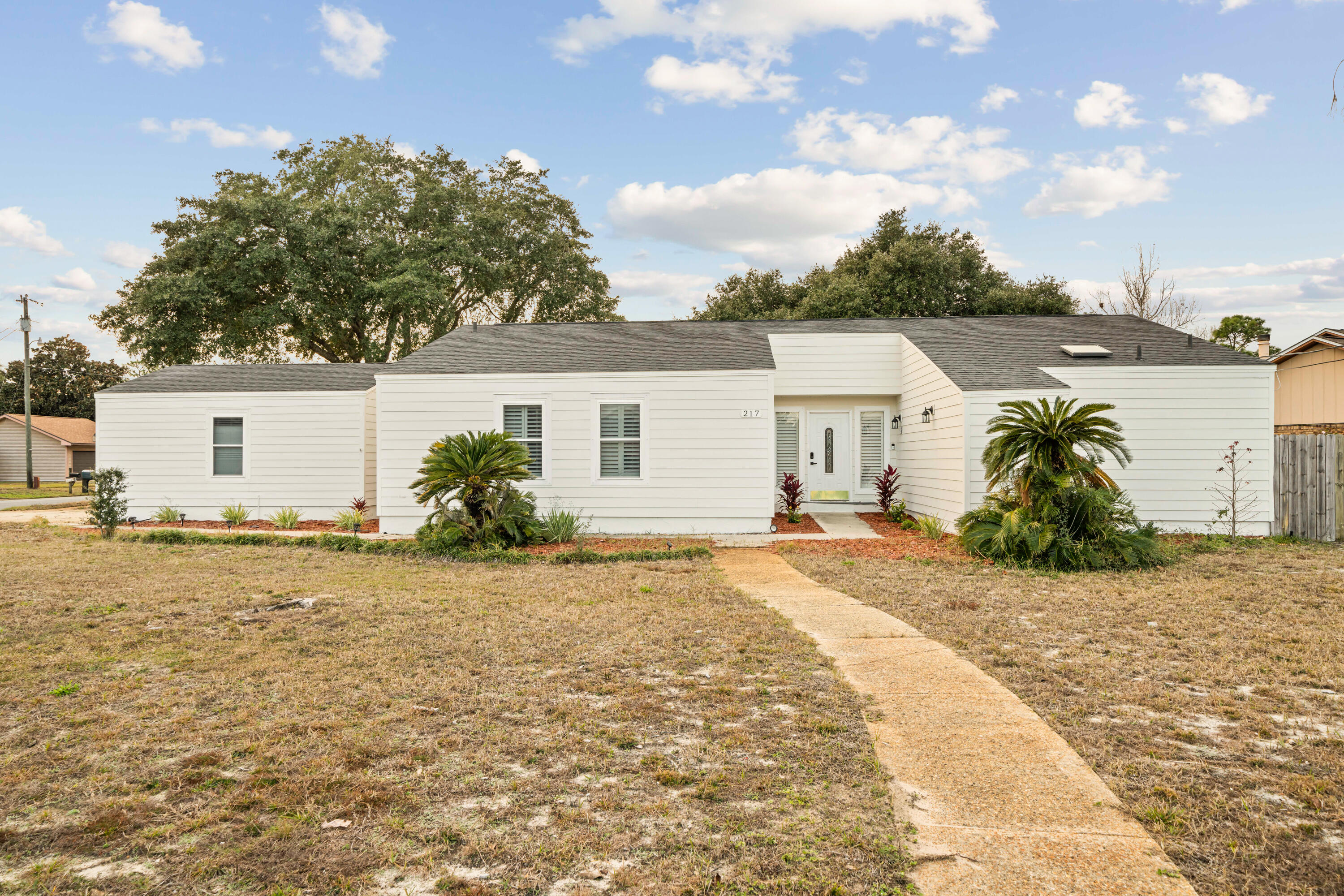 TIMBERLAKE ESTATES - Residential