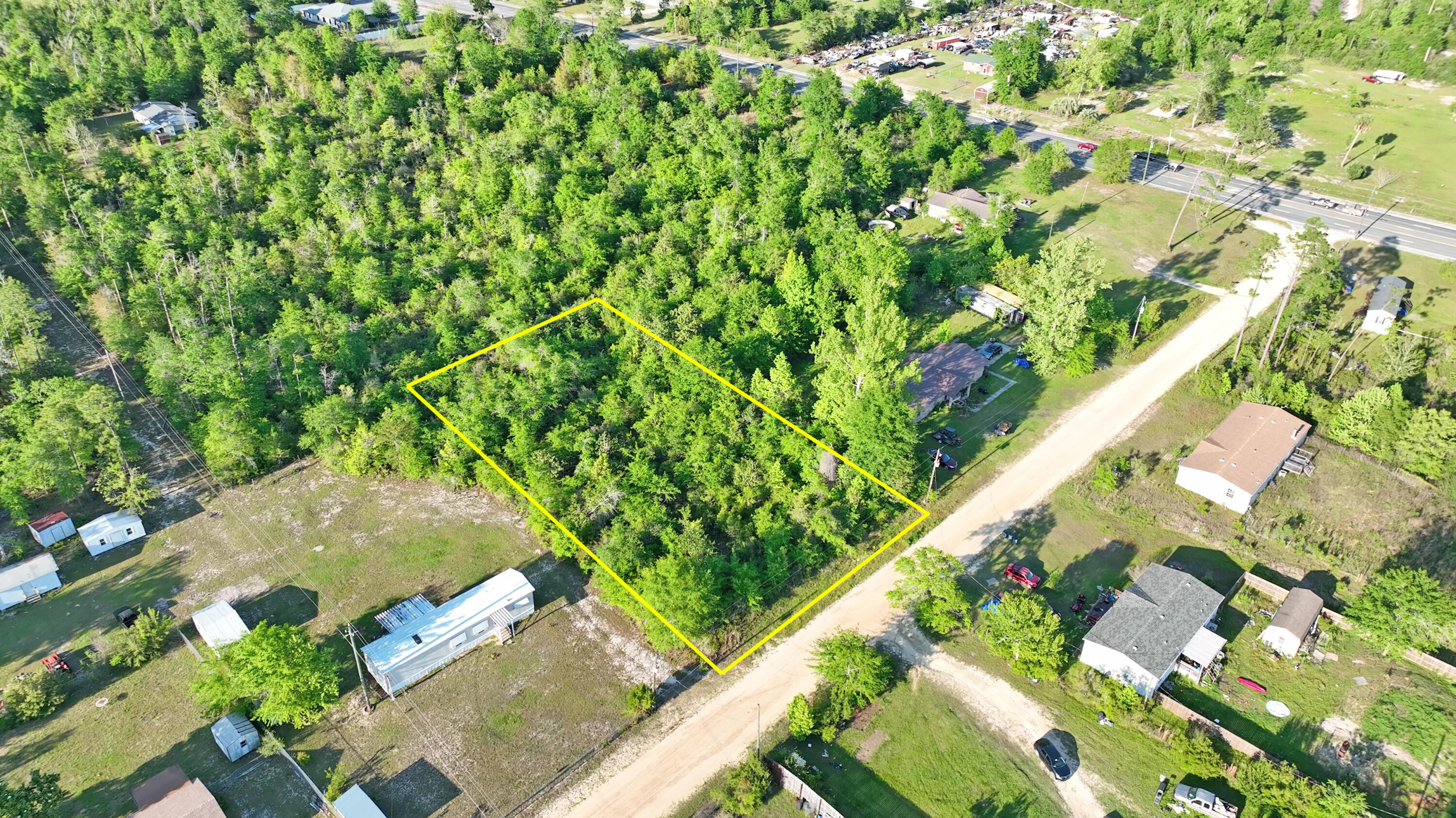 NO RECORDED SUBDIVISION - Land