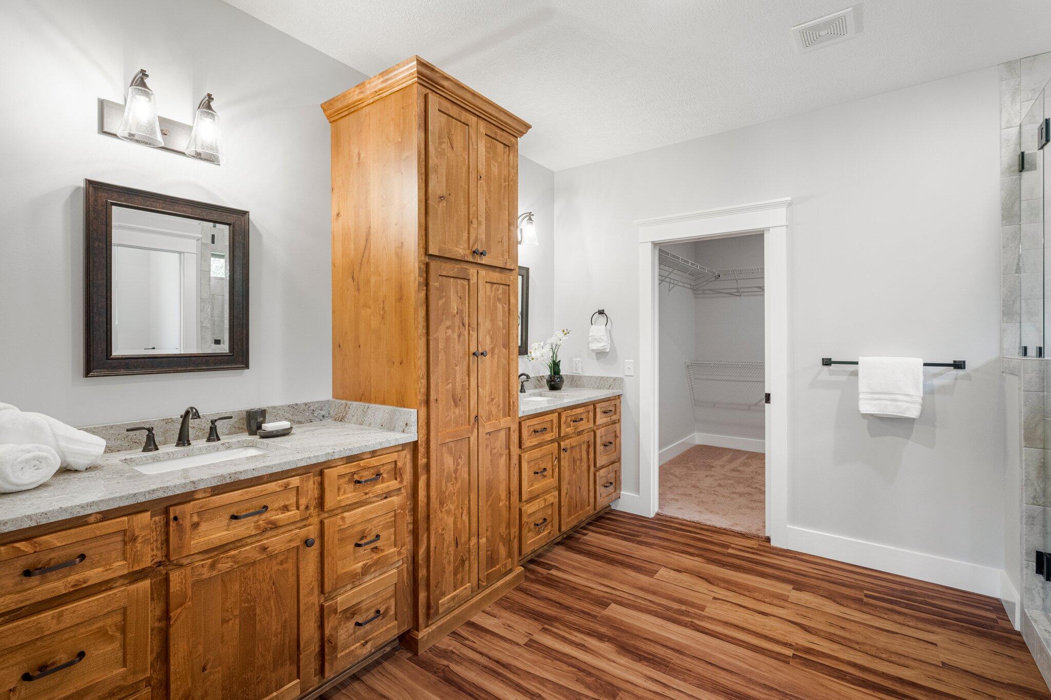 Lake Merial - Residential