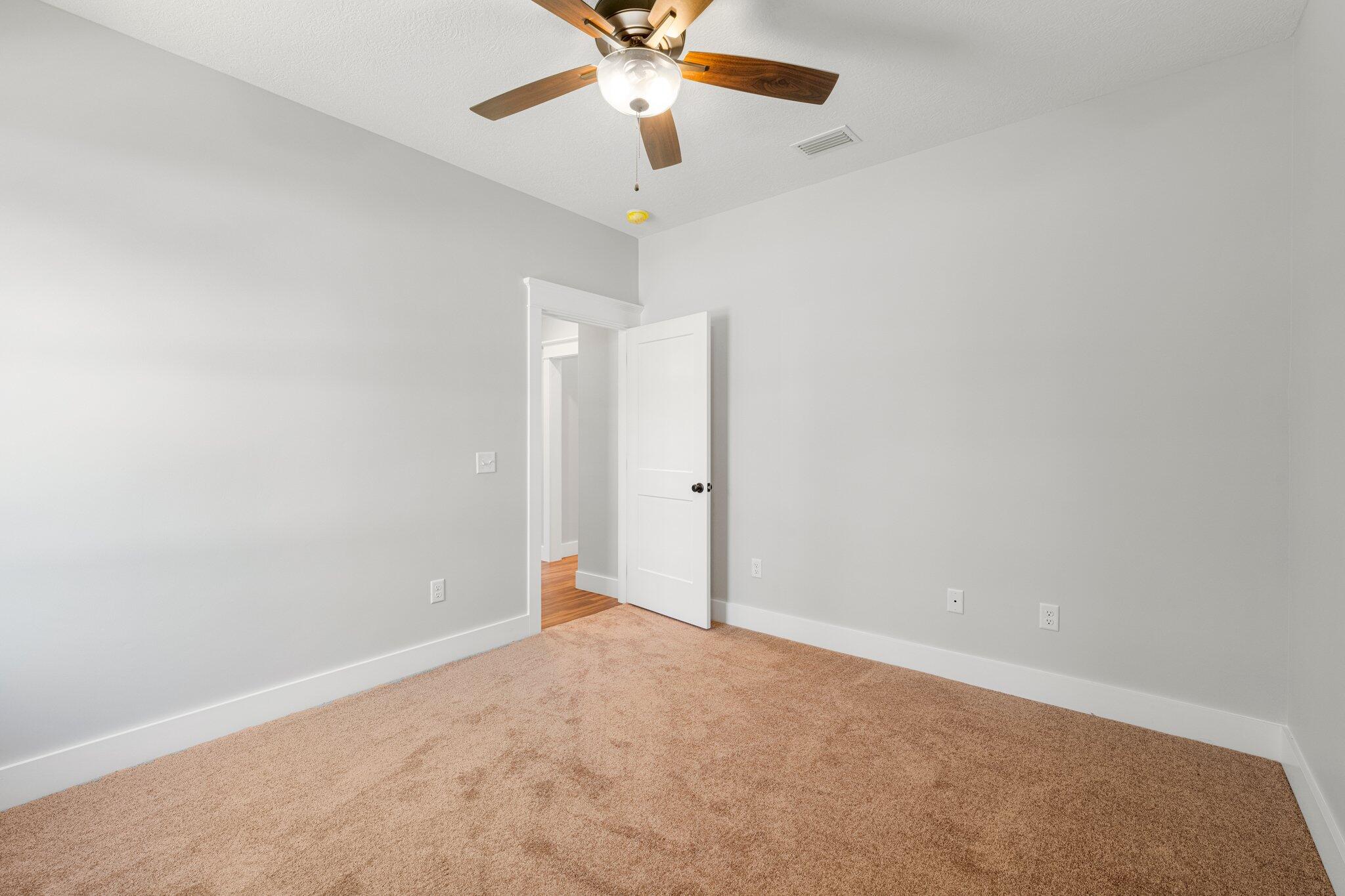 Lake Merial - Residential