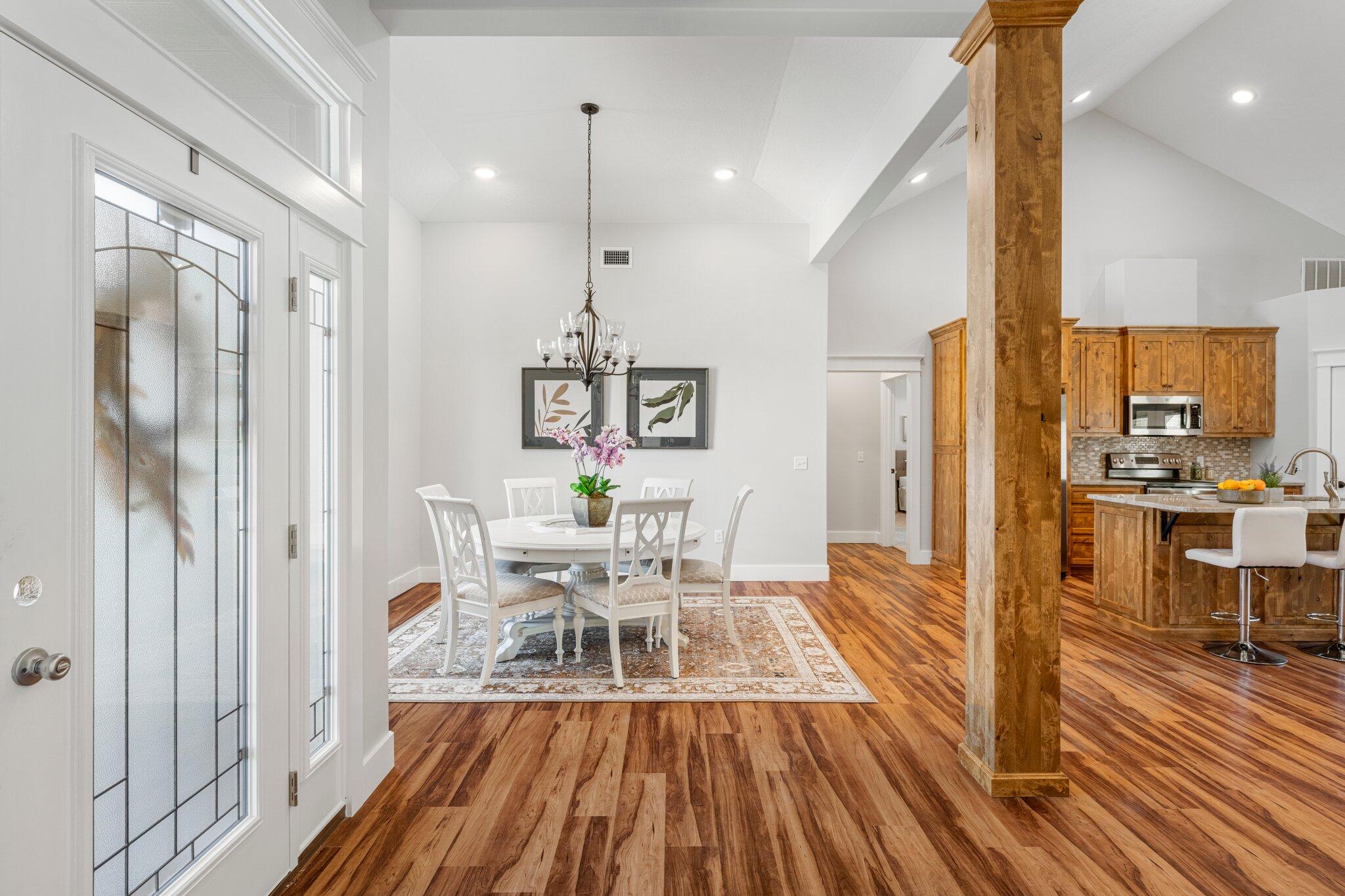 Lake Merial - Residential