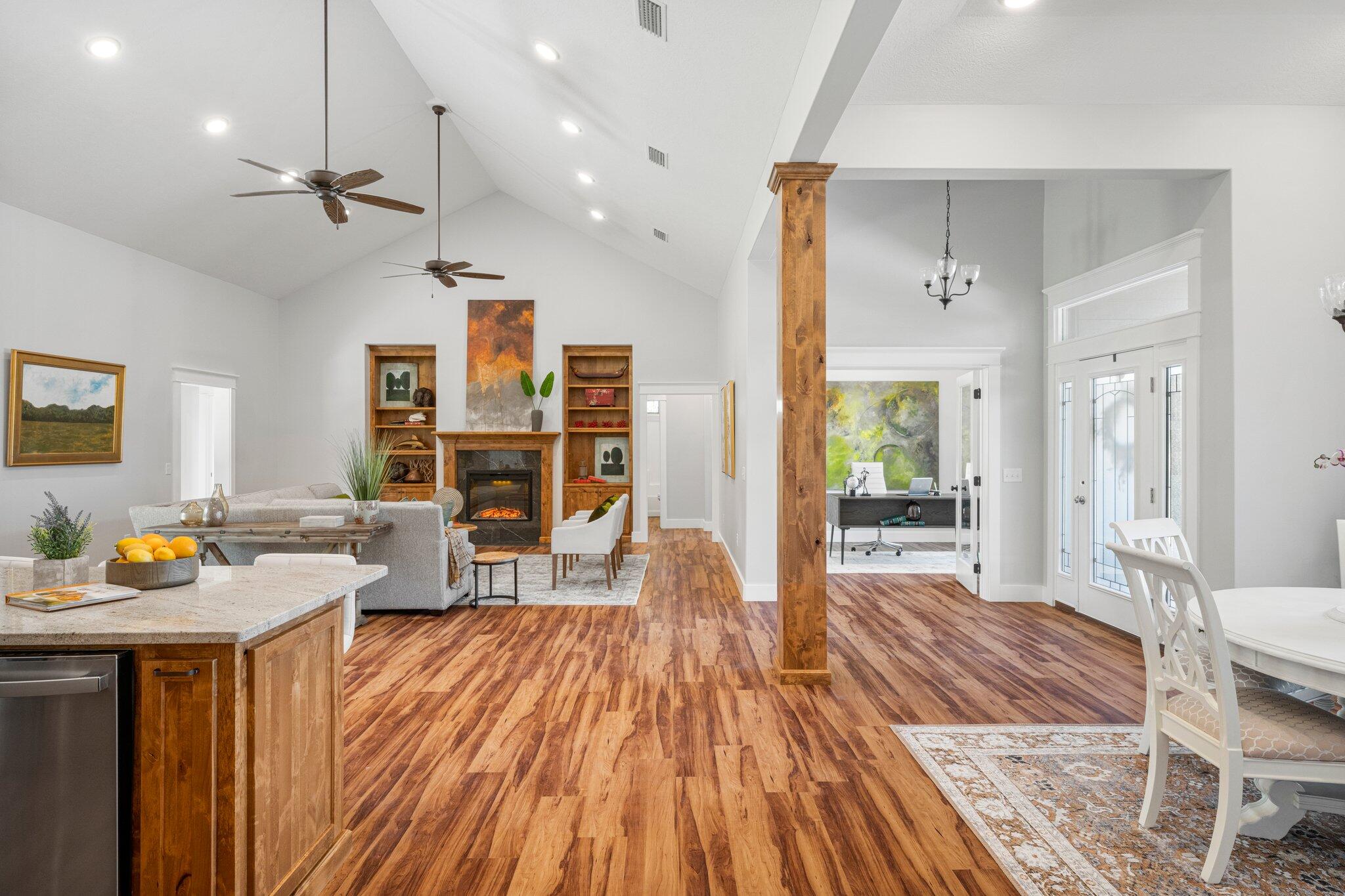 Lake Merial - Residential