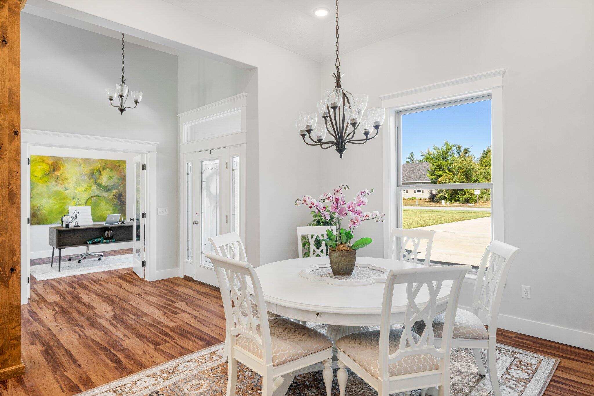 Lake Merial - Residential