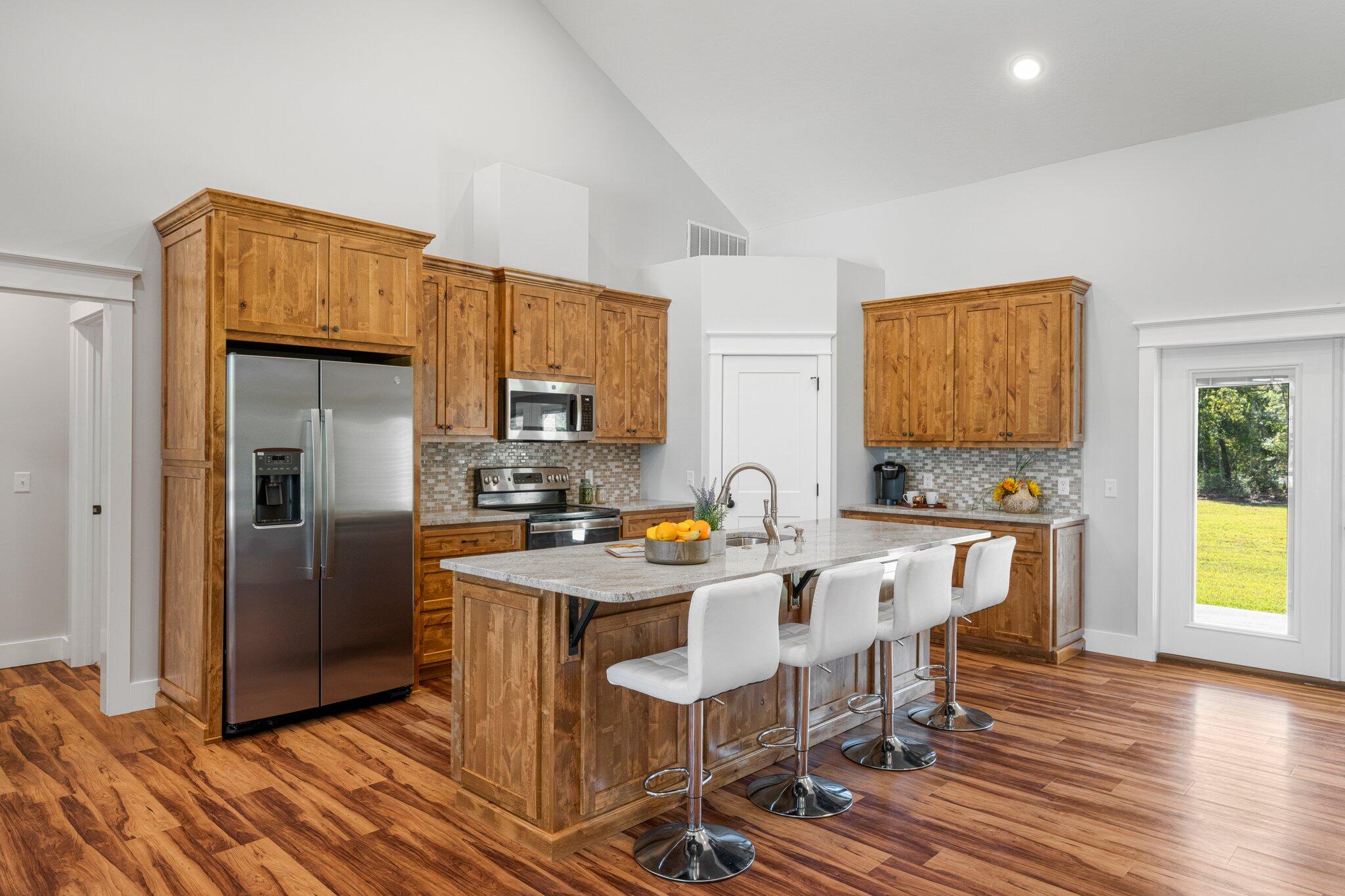 Lake Merial - Residential