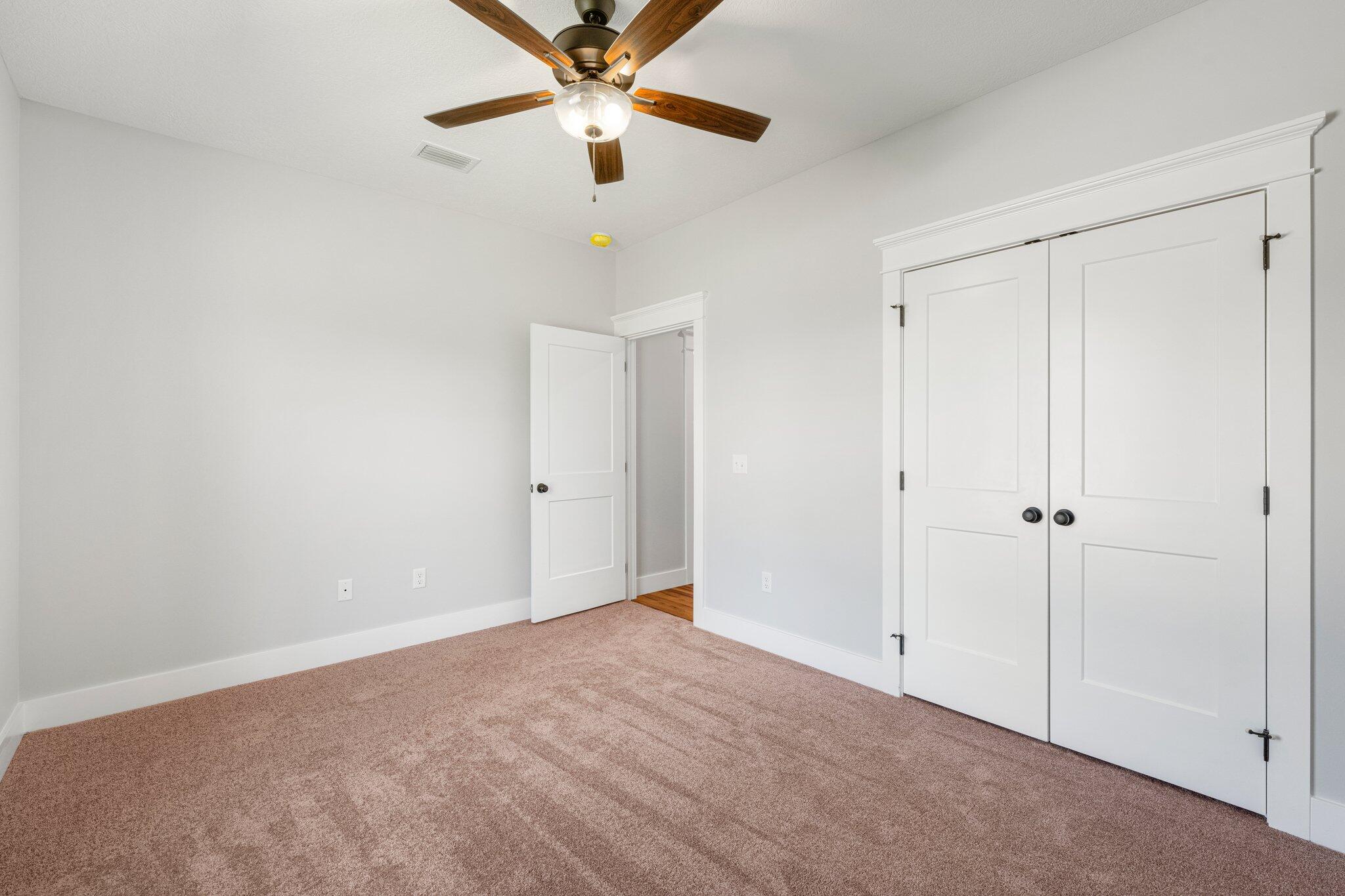 Lake Merial - Residential