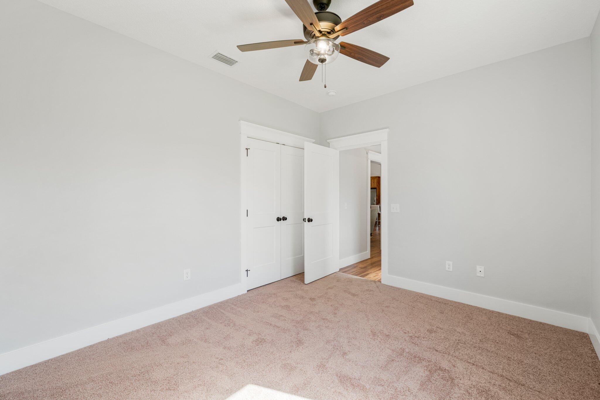 Lake Merial - Residential