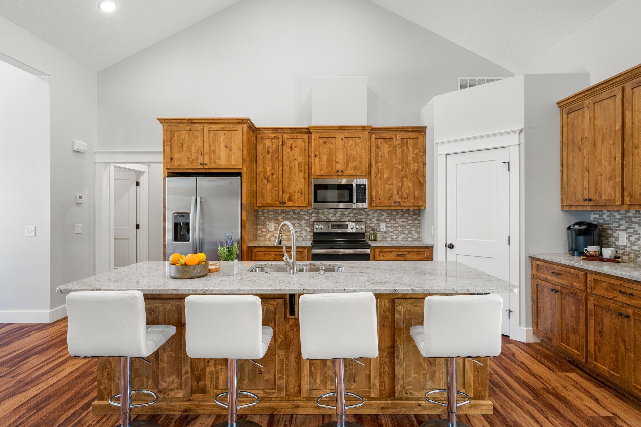 Lake Merial - Residential