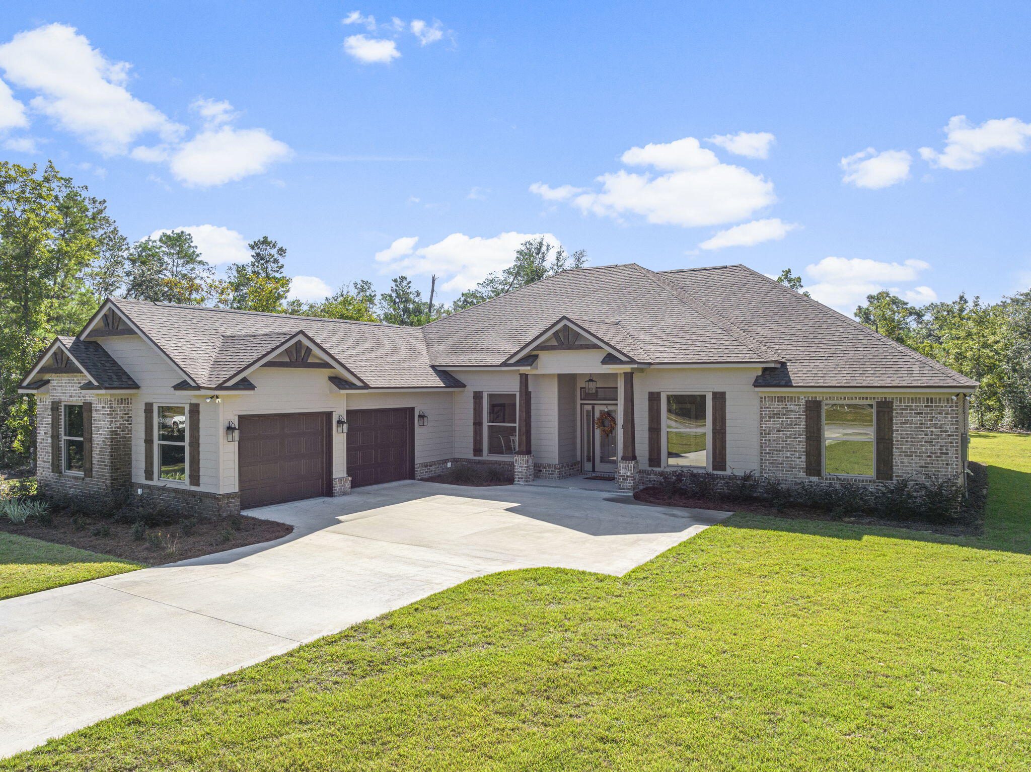 Lake Merial - Residential