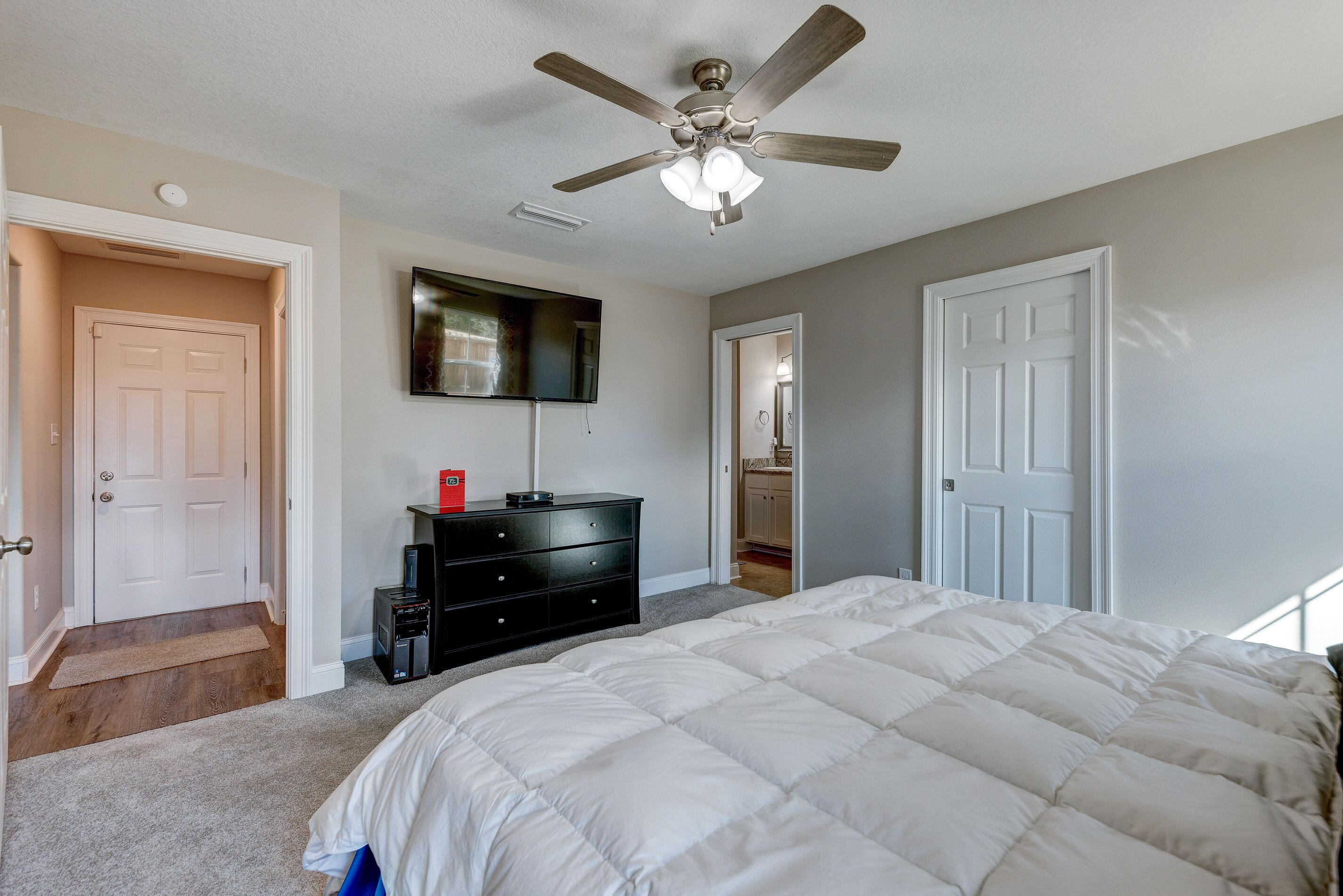 EAST BAY HEIGHTS - Residential