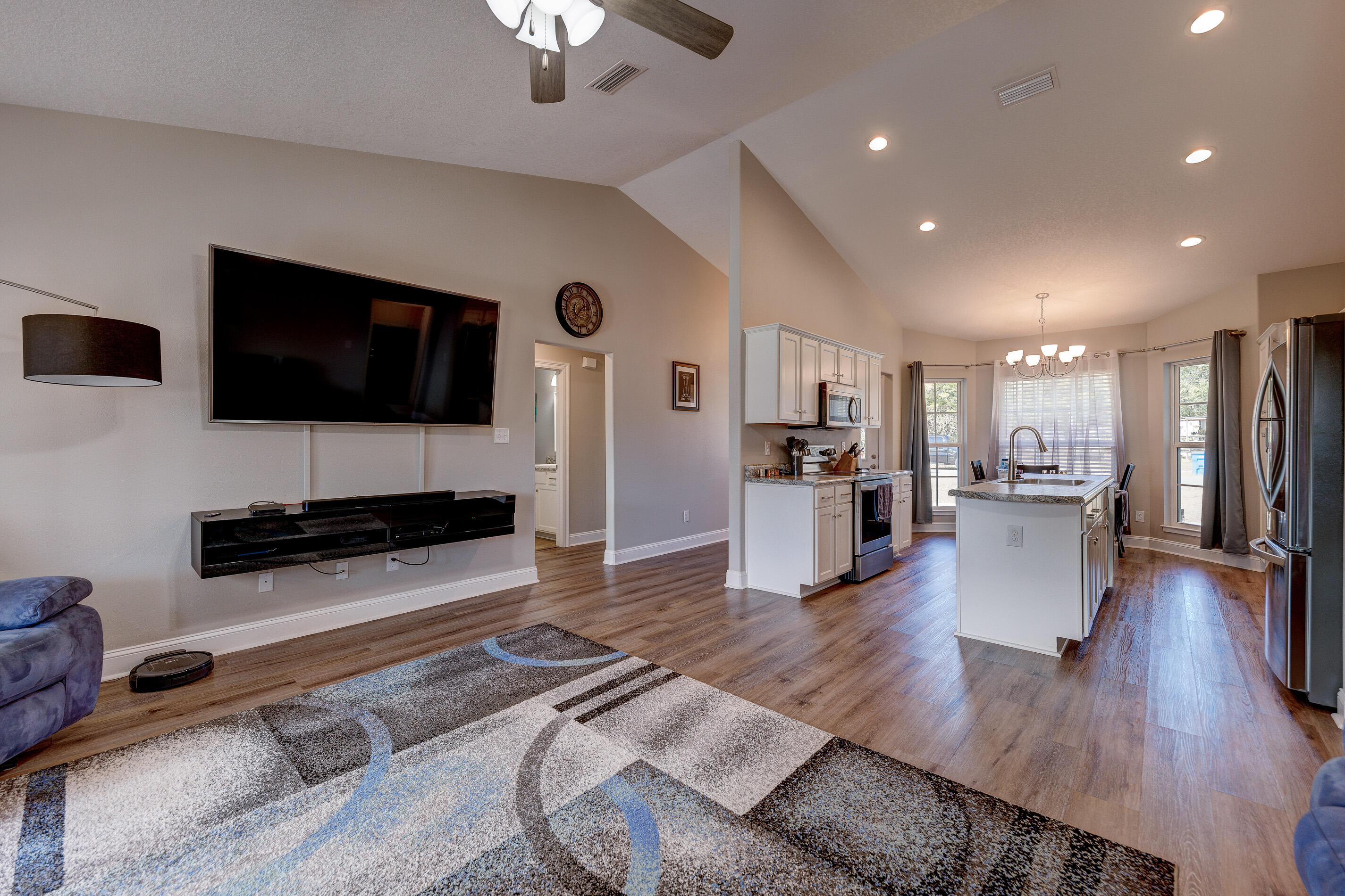 EAST BAY HEIGHTS - Residential