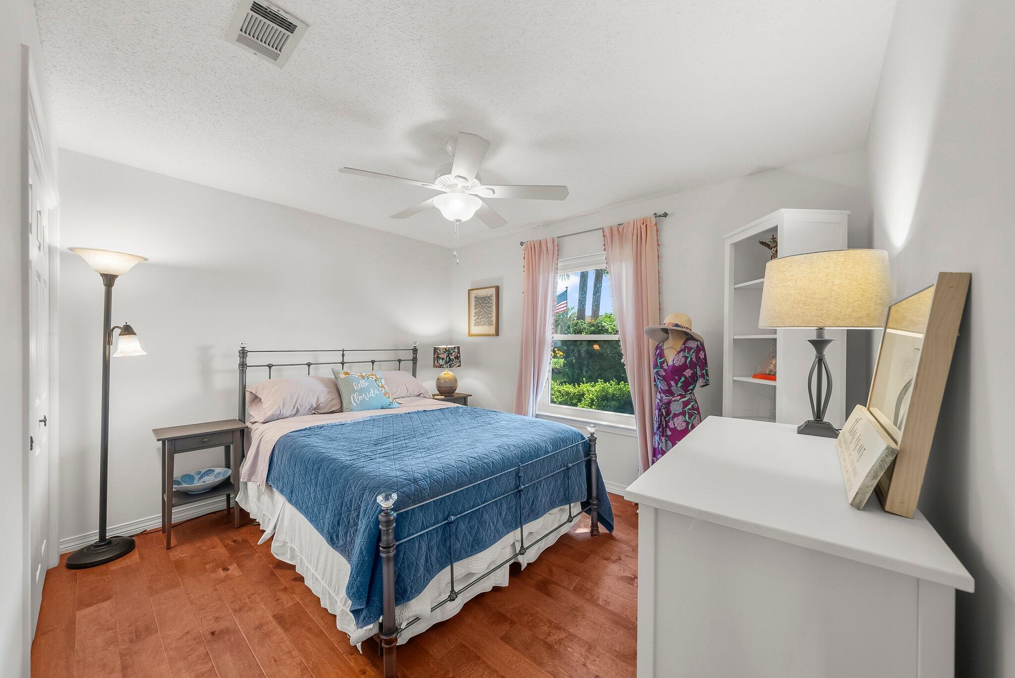 EMERALD BREEZE ESTATES - Residential