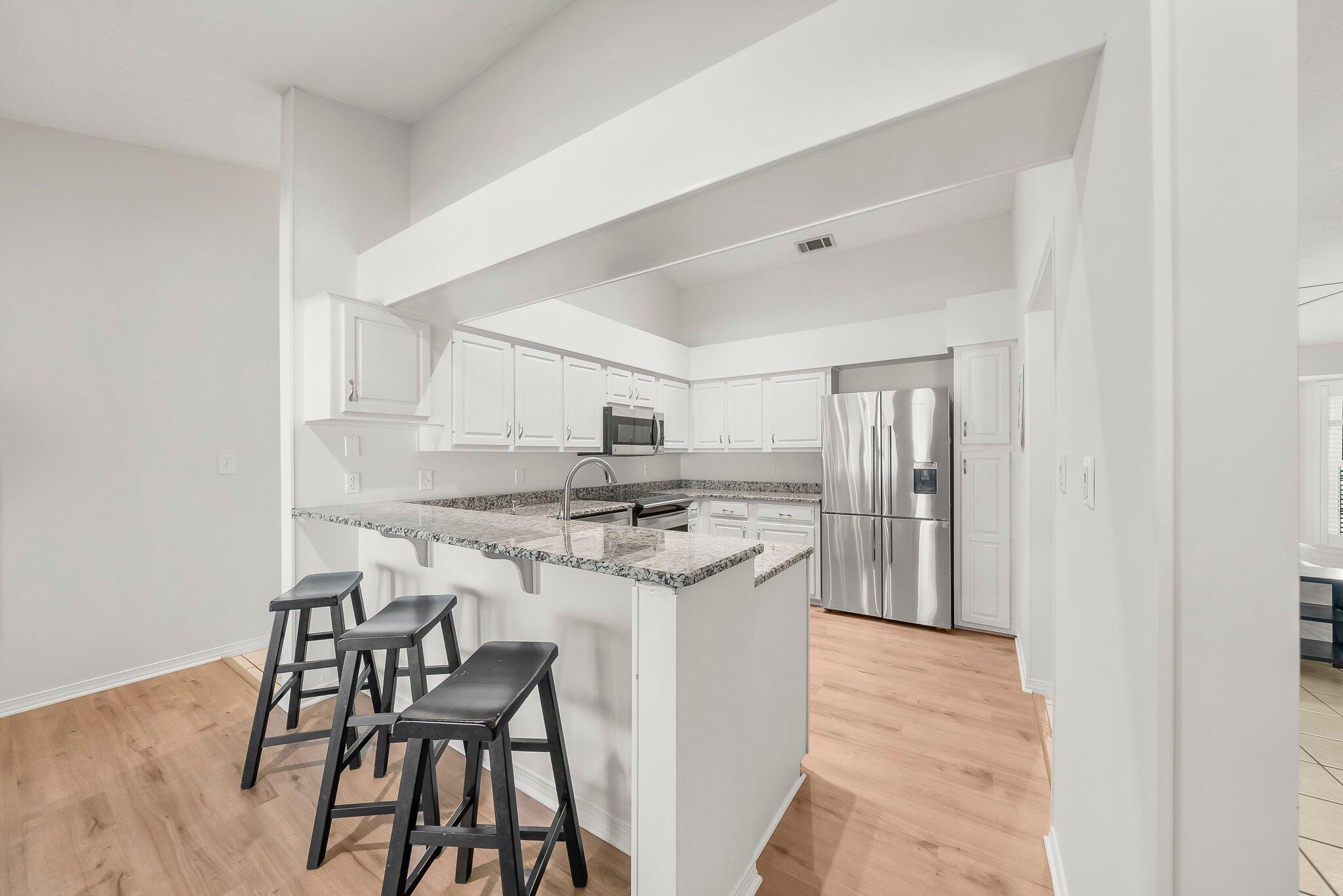 EMERALD BREEZE ESTATES - Residential