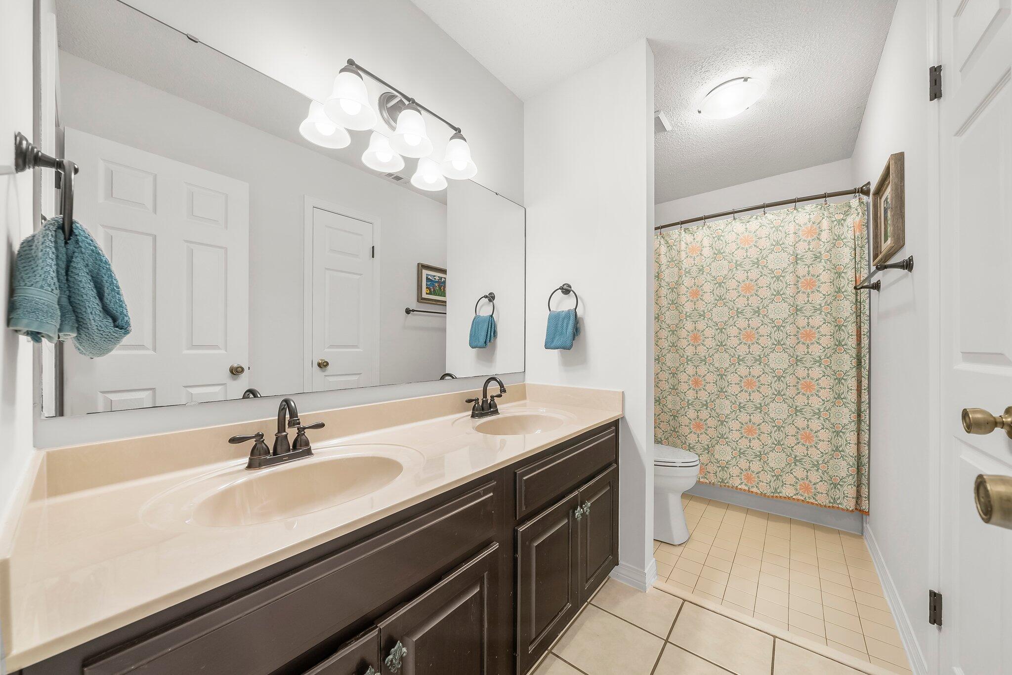 EMERALD BREEZE ESTATES - Residential