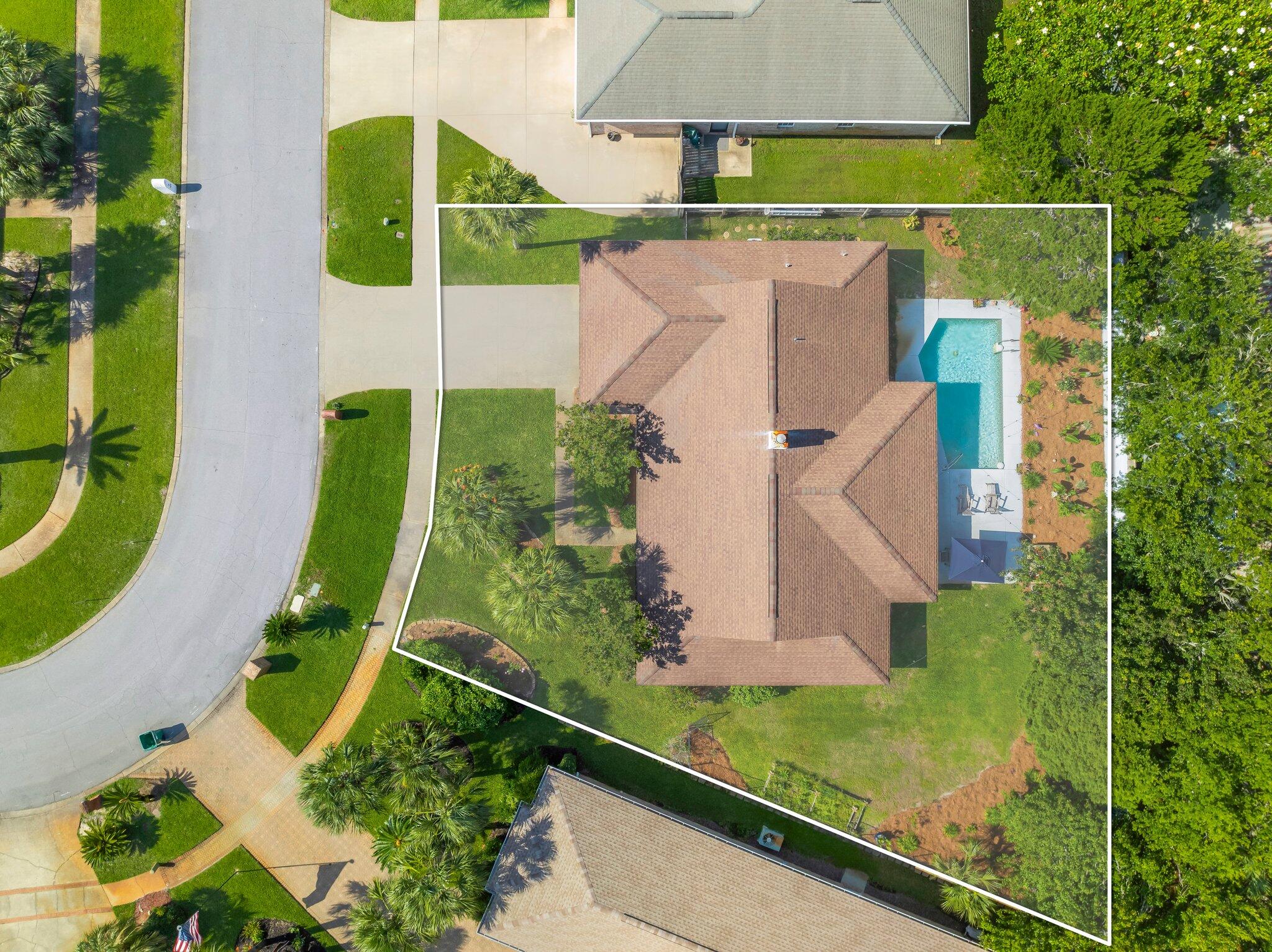 EMERALD BREEZE ESTATES - Residential