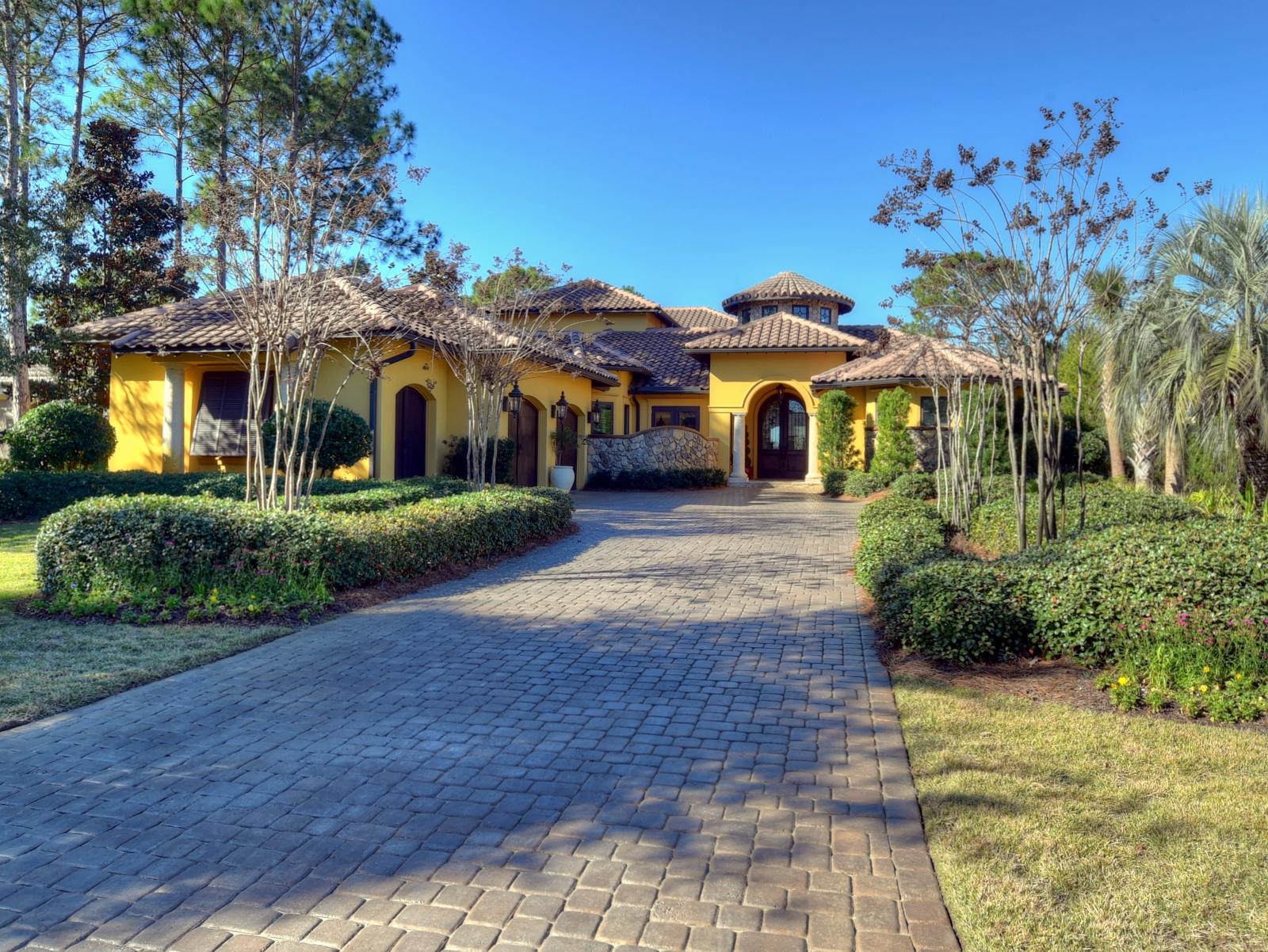 ISLAND GREEN - Residential