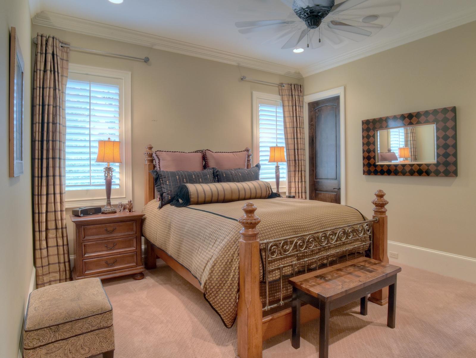 ISLAND GREEN - Residential