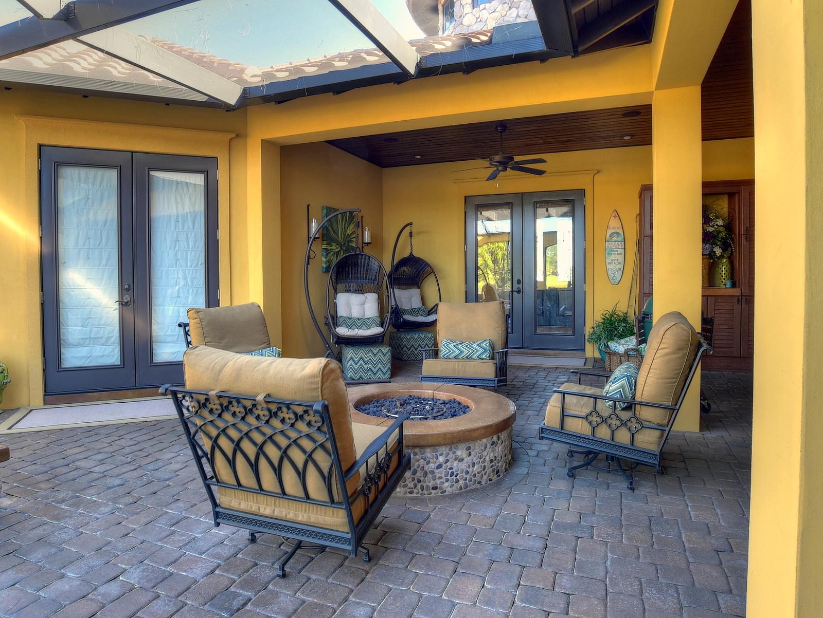 ISLAND GREEN - Residential