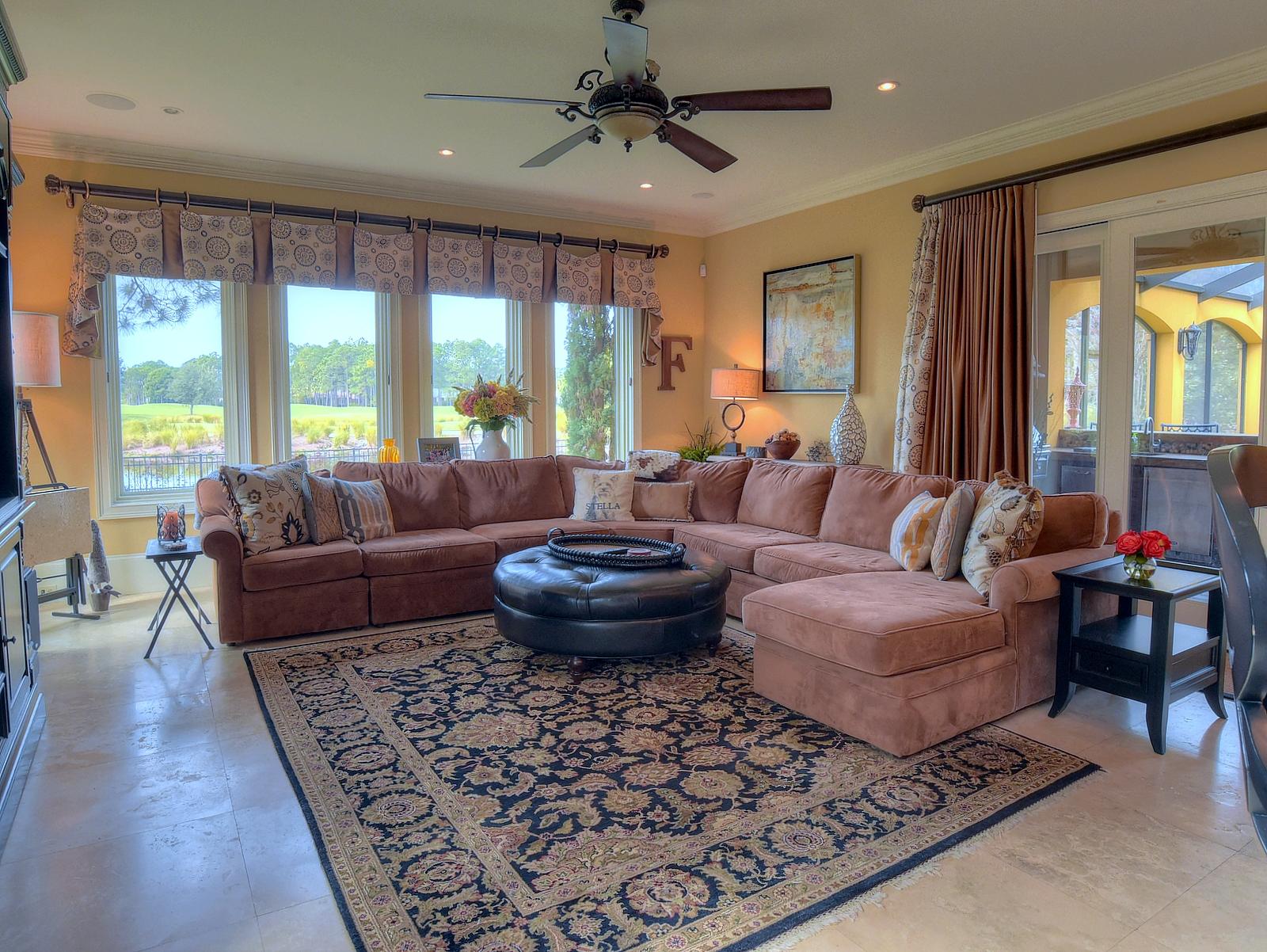 ISLAND GREEN - Residential