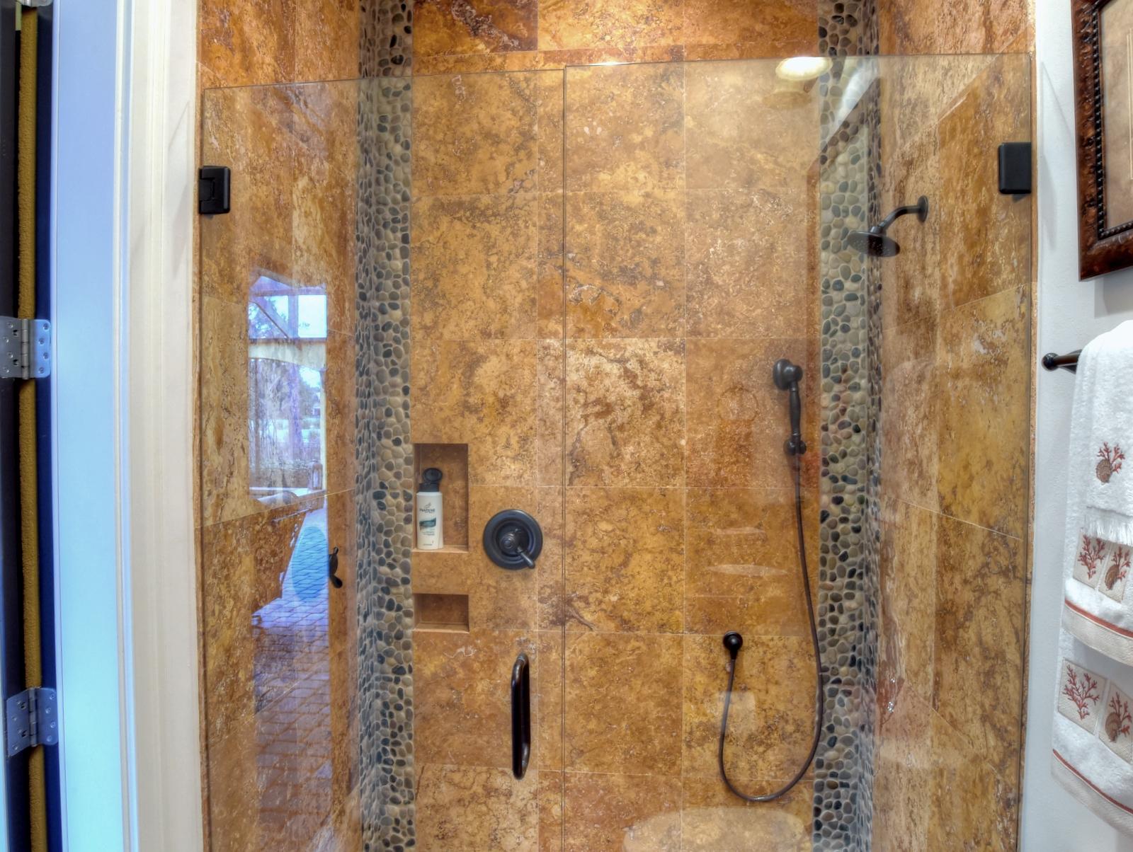 ISLAND GREEN - Residential