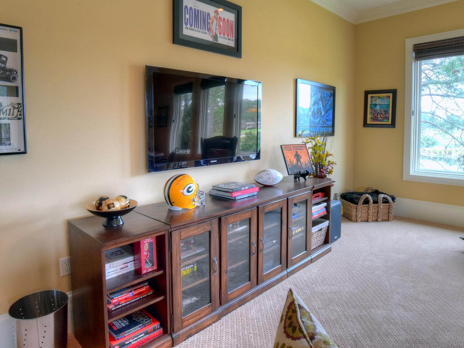 ISLAND GREEN - Residential